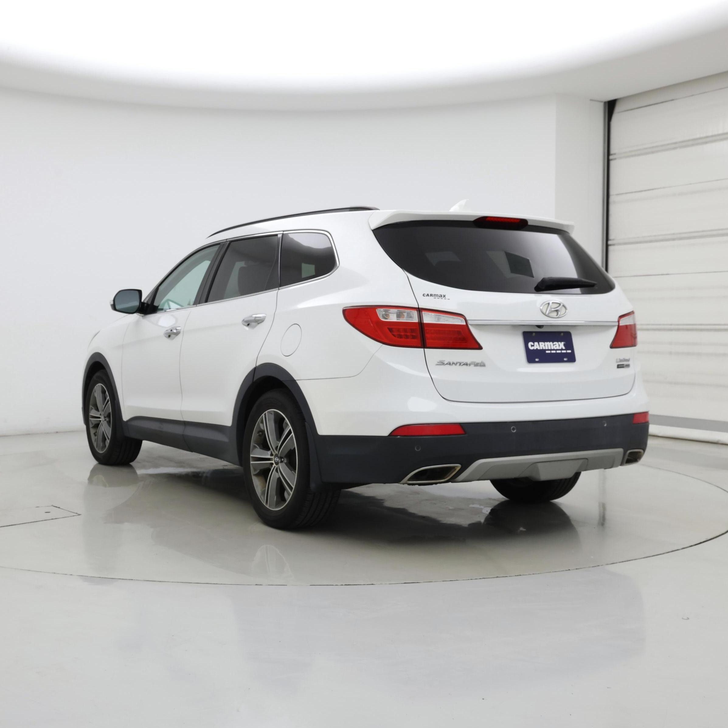 Thumbnail: 2015 Hyundai Santa Fe - 2