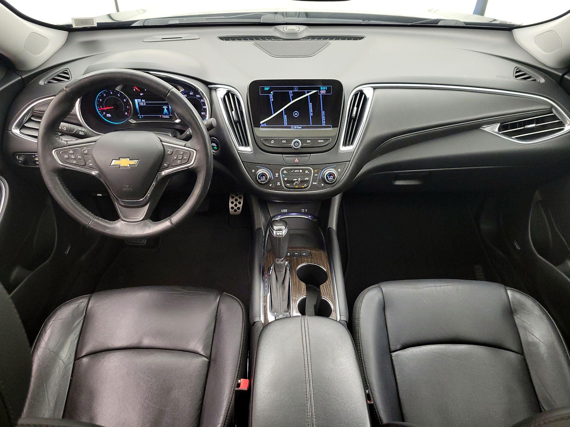 Thumbnail: 2016 Chevrolet Malibu - 9