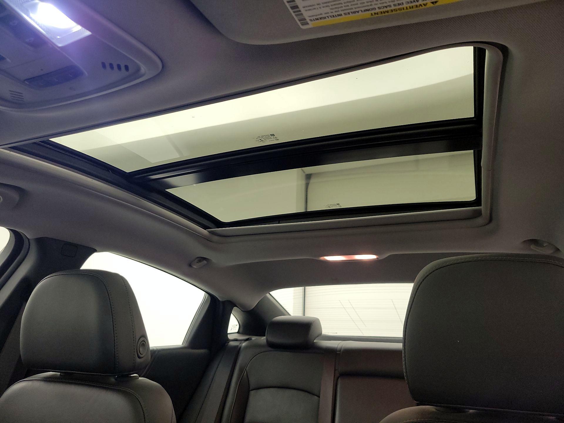 Thumbnail: 2016 Chevrolet Malibu - 20