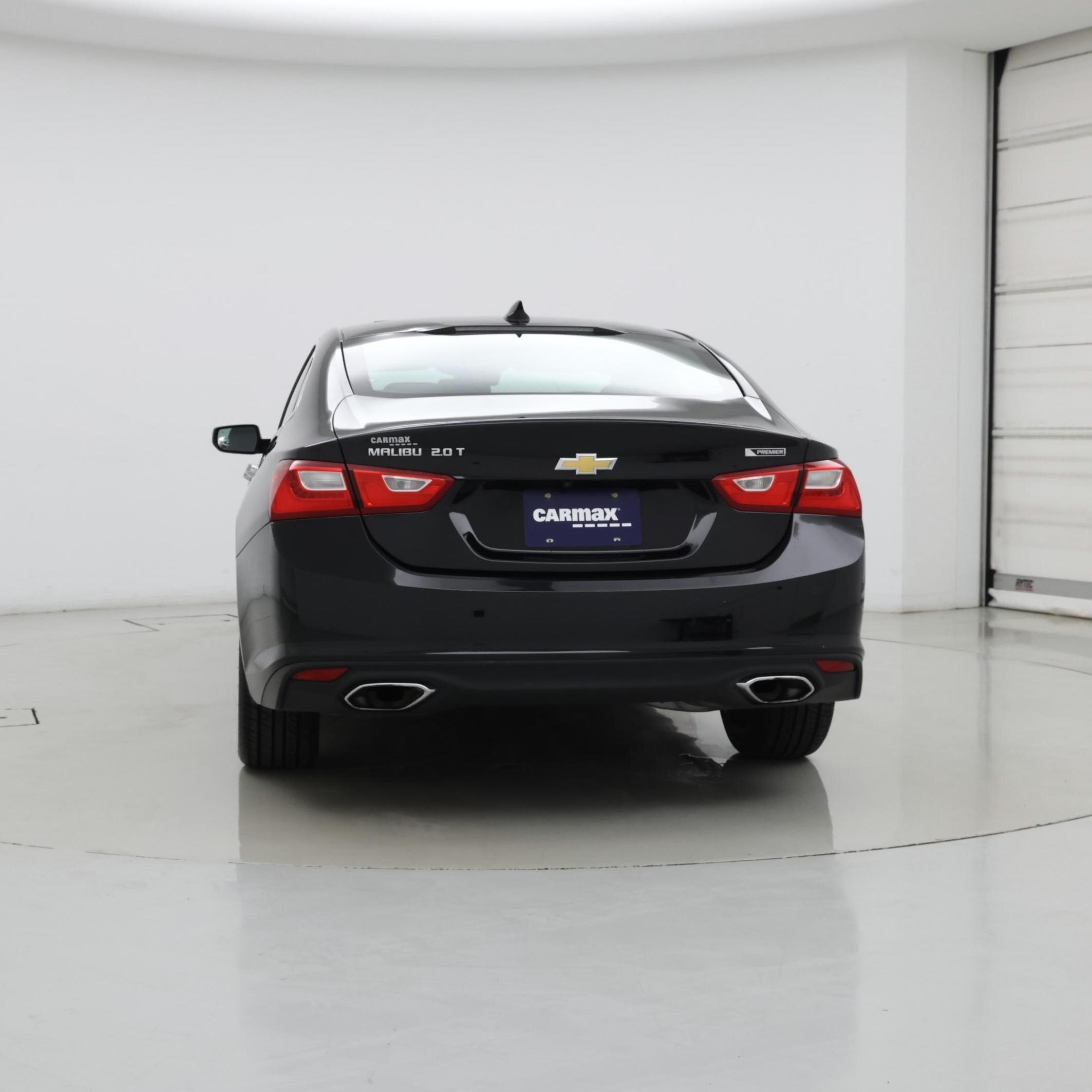 Thumbnail: 2016 Chevrolet Malibu - 6