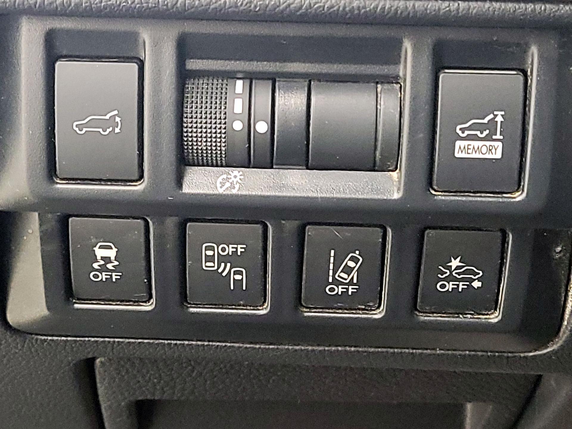 Thumbnail: 2018 Subaru Outback - 13