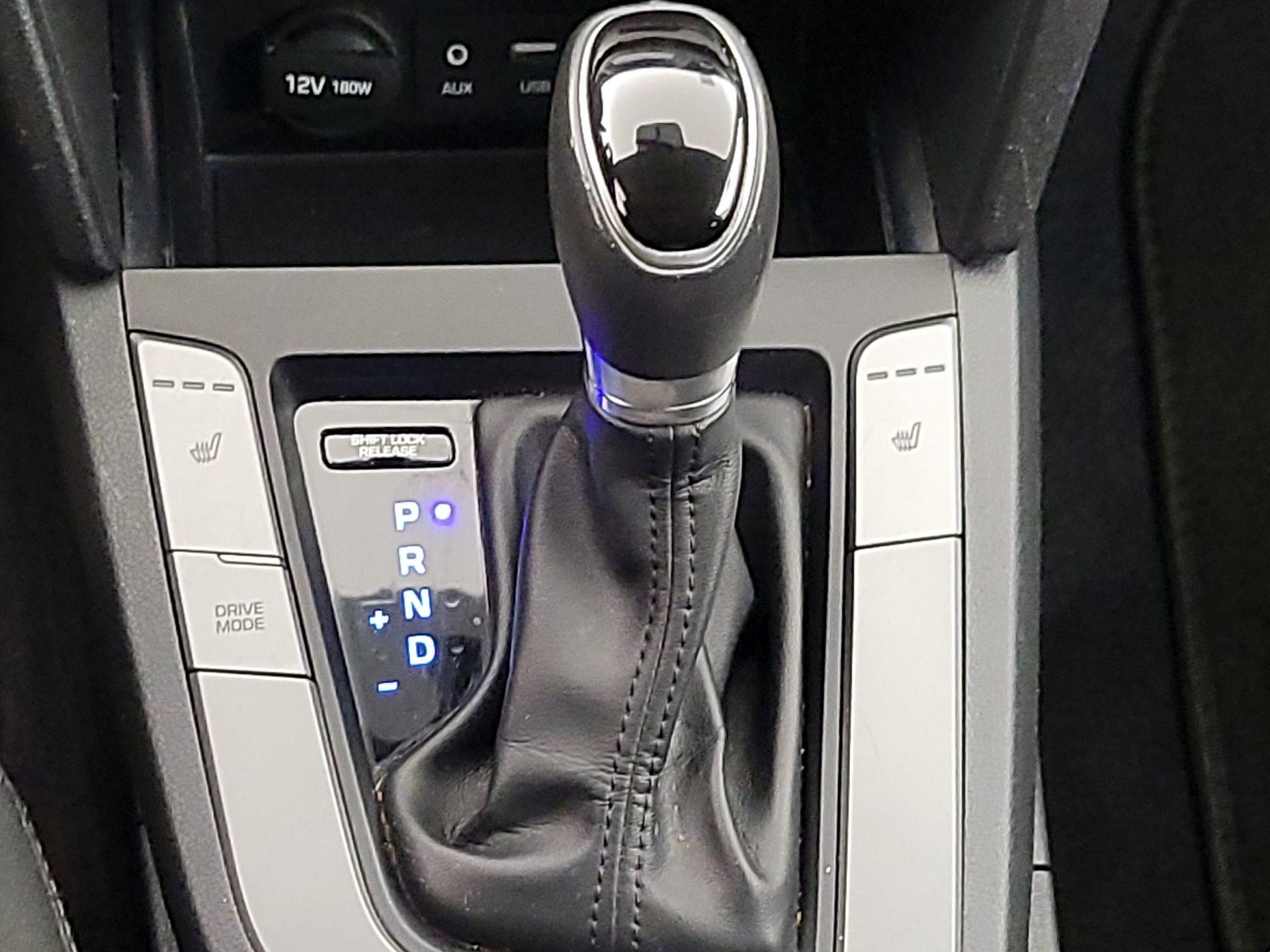 Thumbnail: 2017 Hyundai Elantra - 17