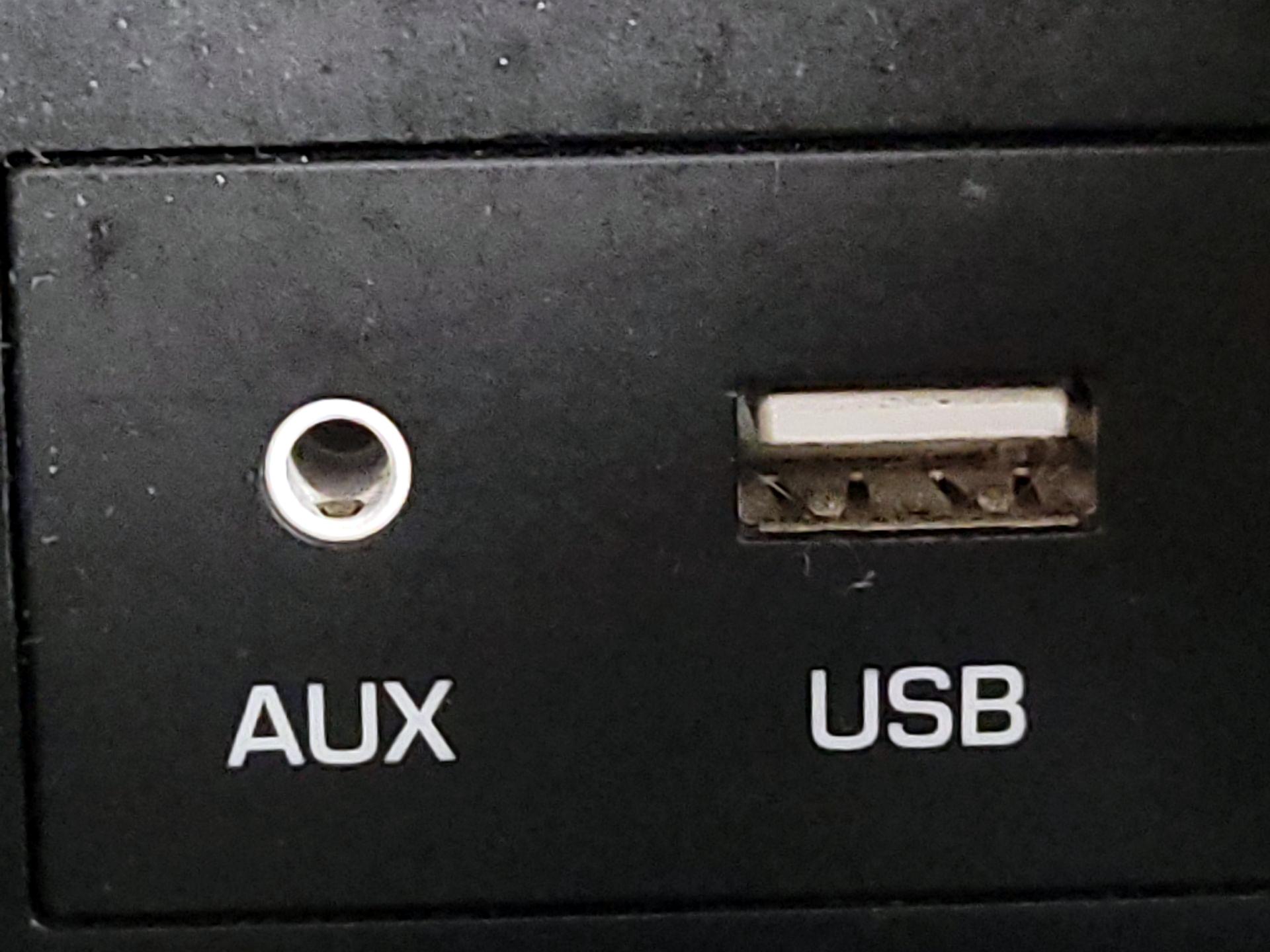 Thumbnail: 2017 Hyundai Elantra - 18