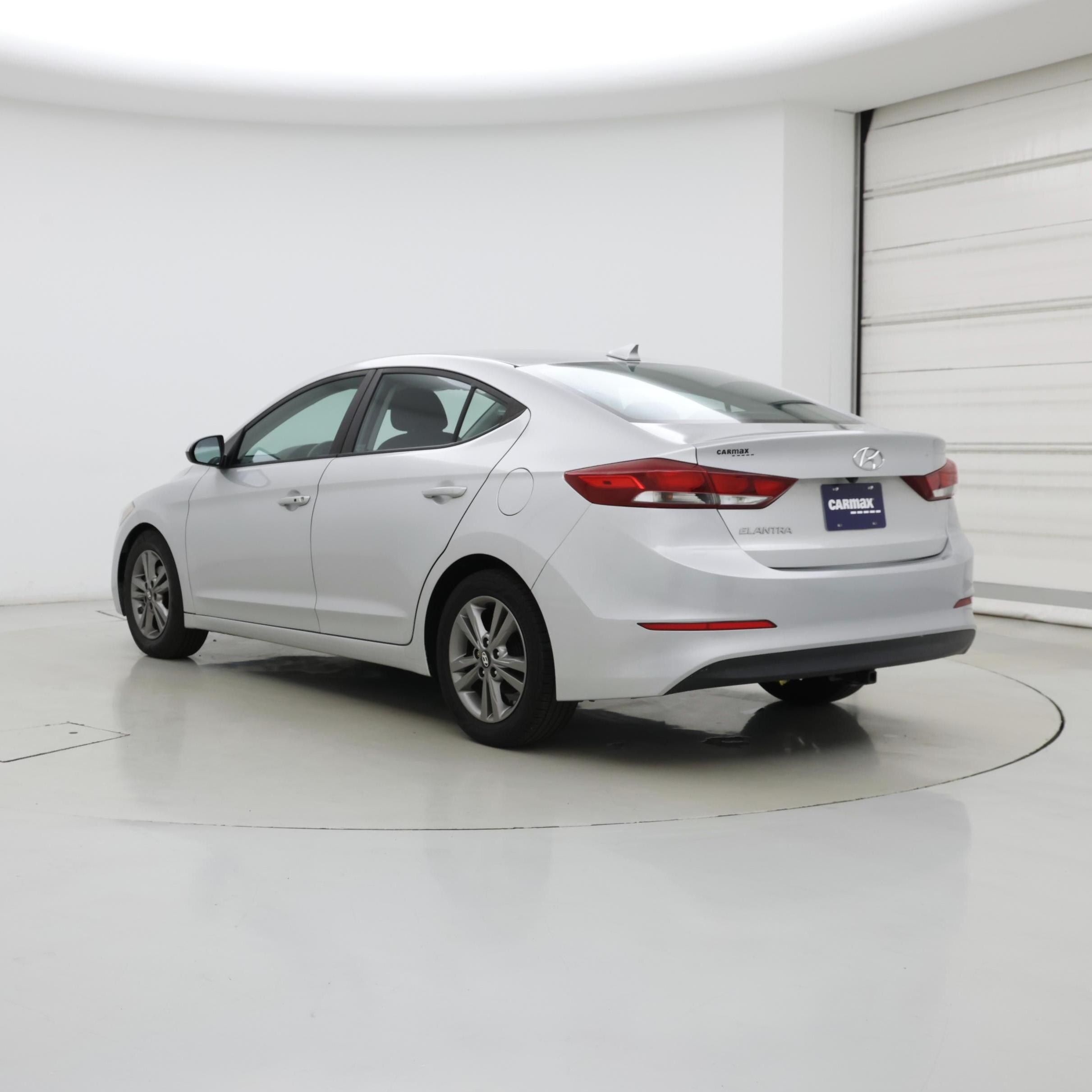 Thumbnail: 2017 Hyundai Elantra - 2