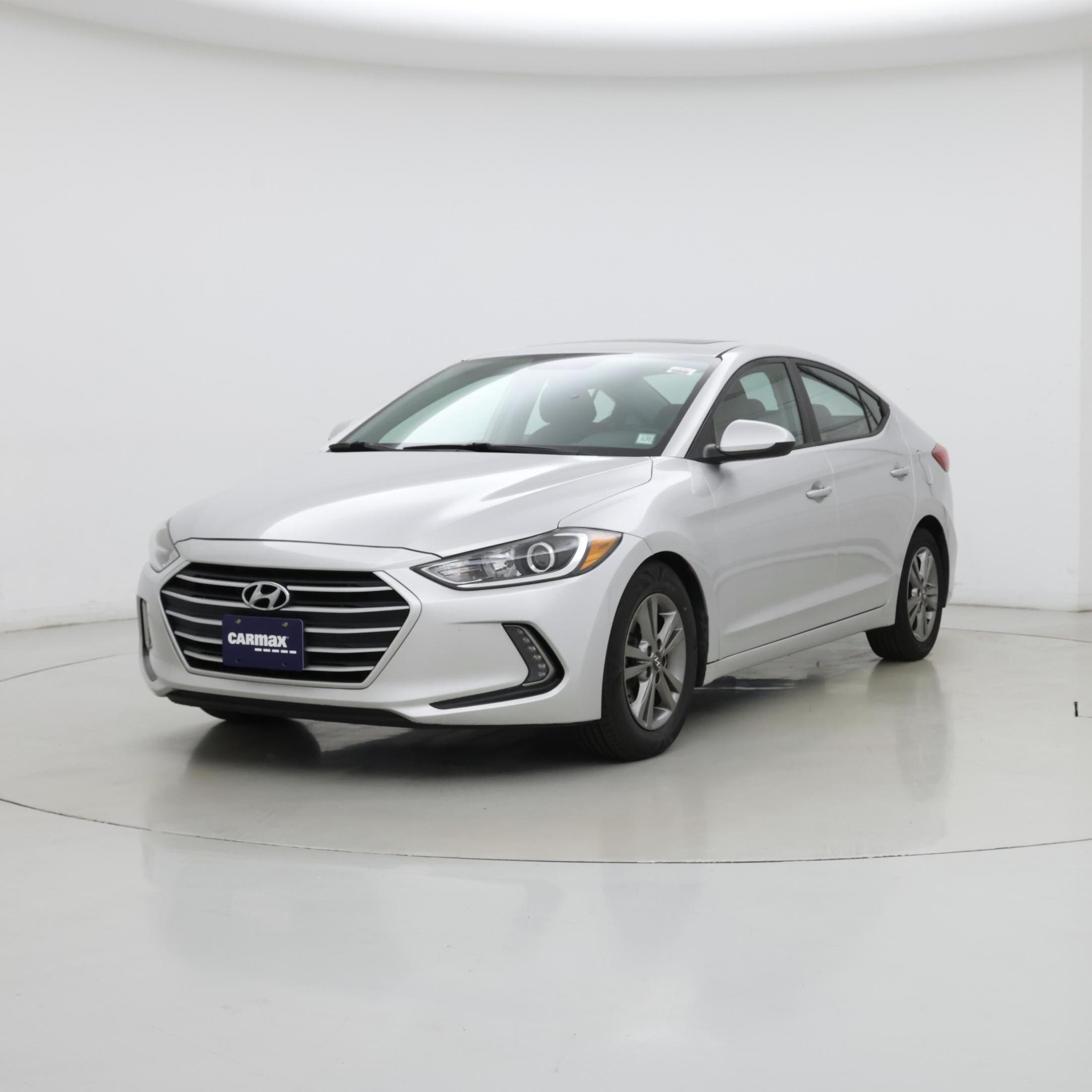Thumbnail: 2017 Hyundai Elantra - 4