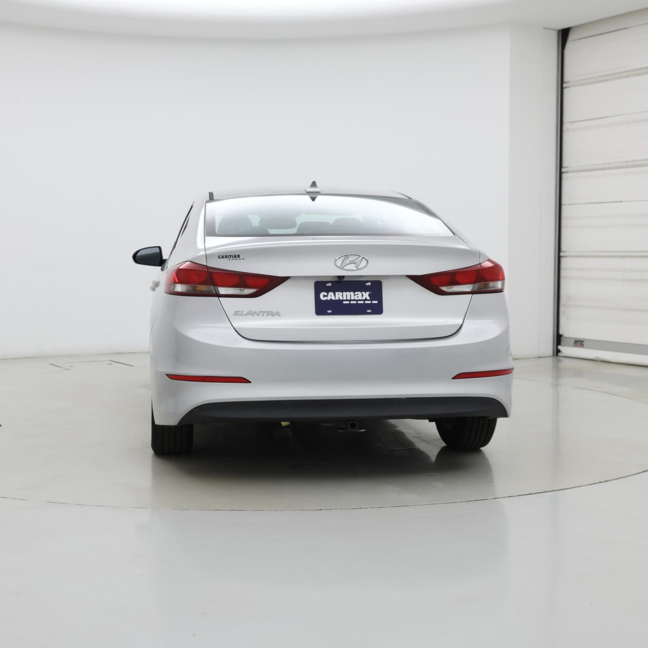 Thumbnail: 2017 Hyundai Elantra - 6