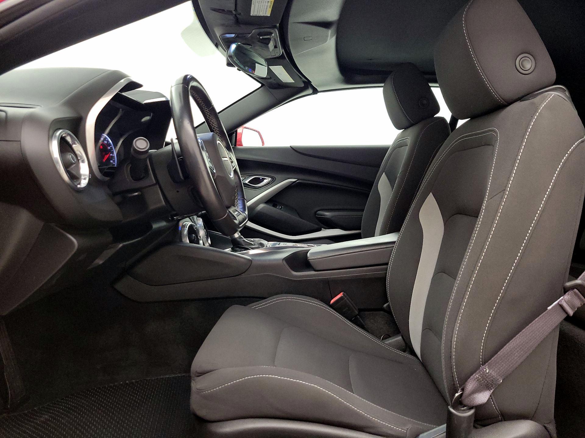 Thumbnail: 2017 Chevrolet Camaro - 11