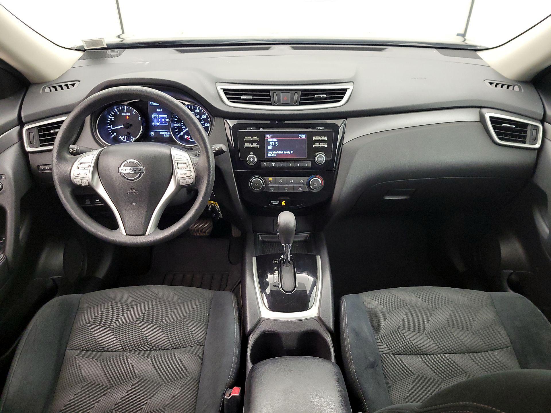 Thumbnail: 2016 Nissan Rogue - 9