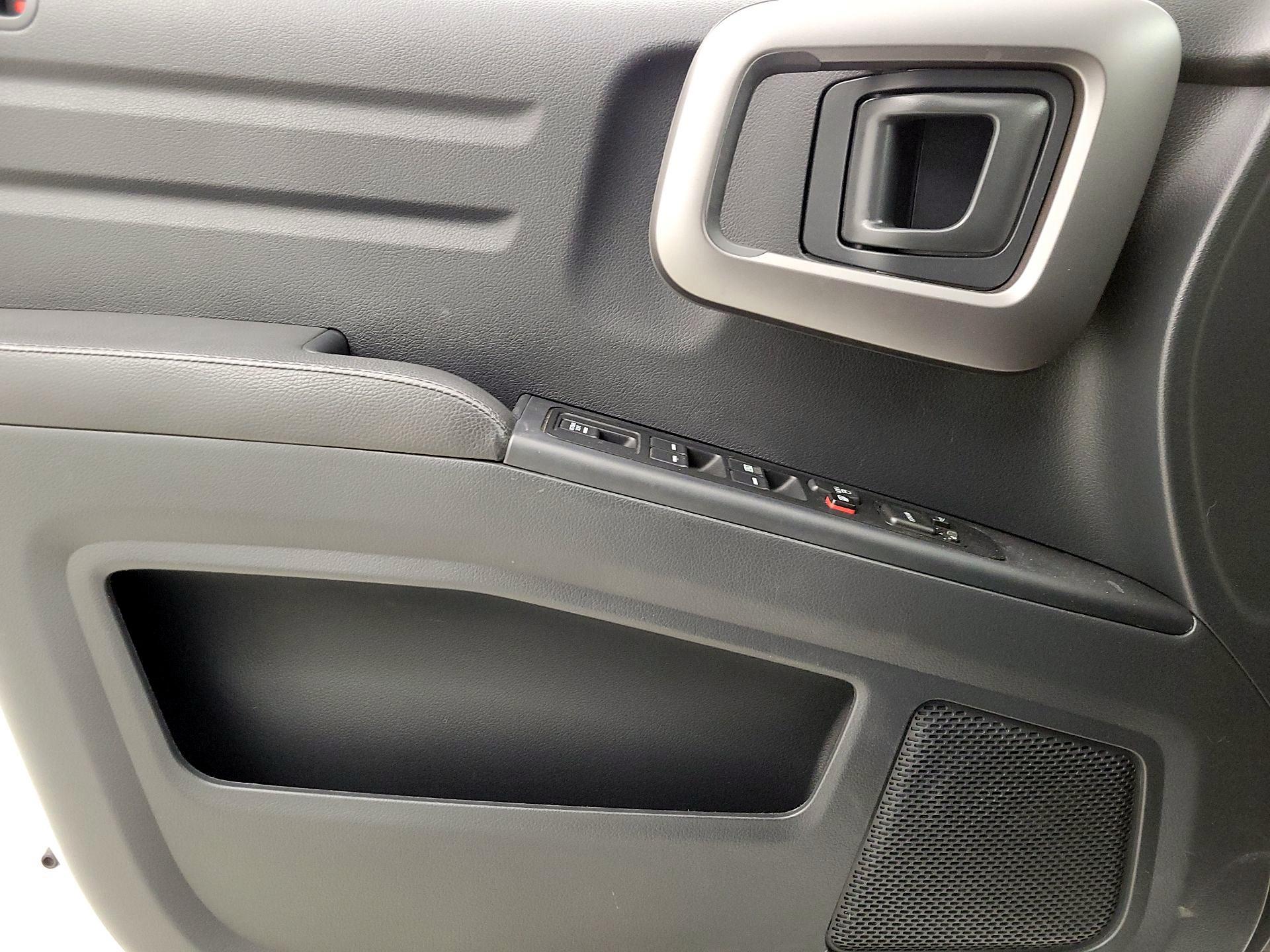 Thumbnail: 2014 Honda Ridgeline - 12