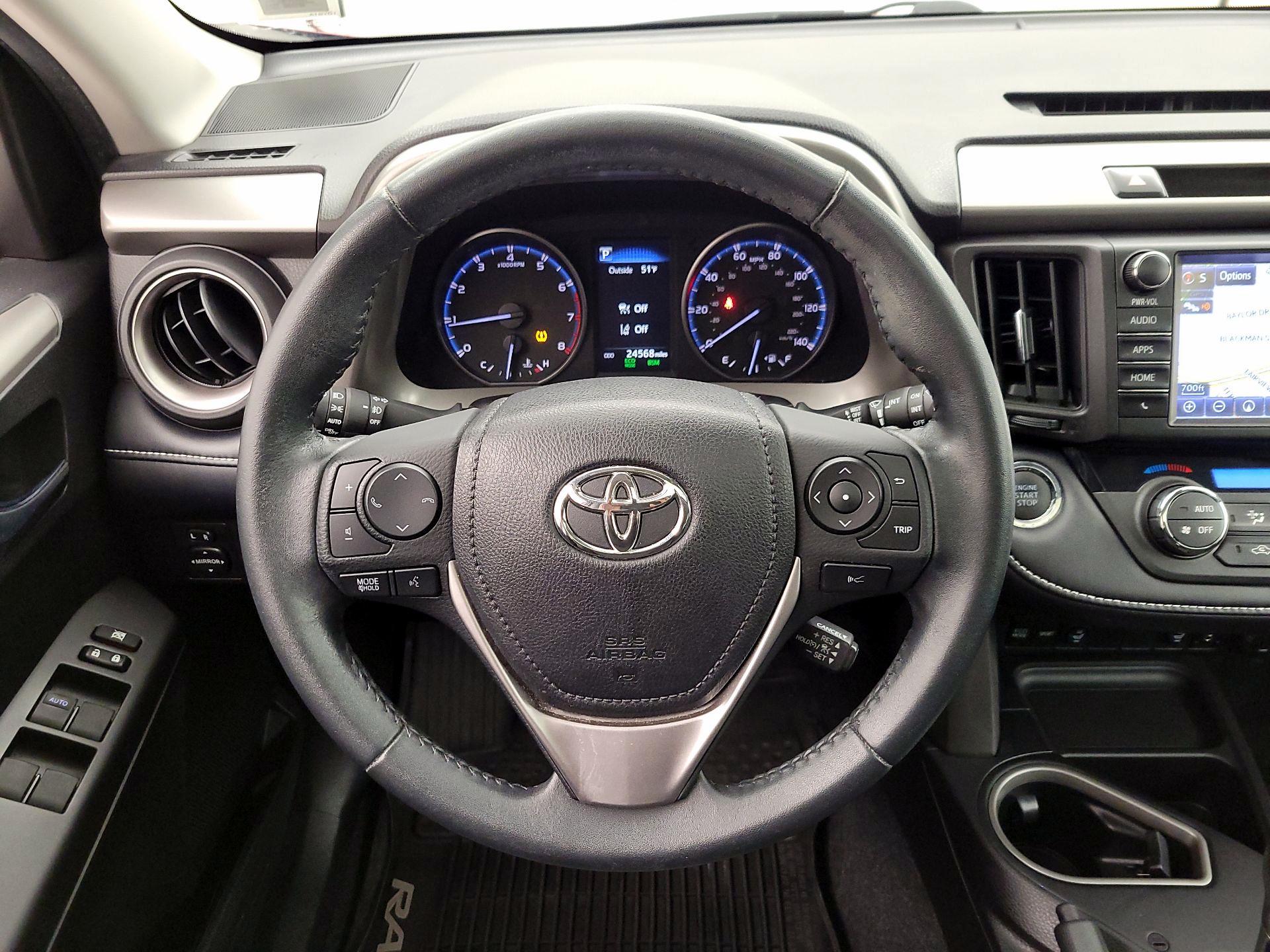 Thumbnail: 2018 Toyota RAV4 - 10