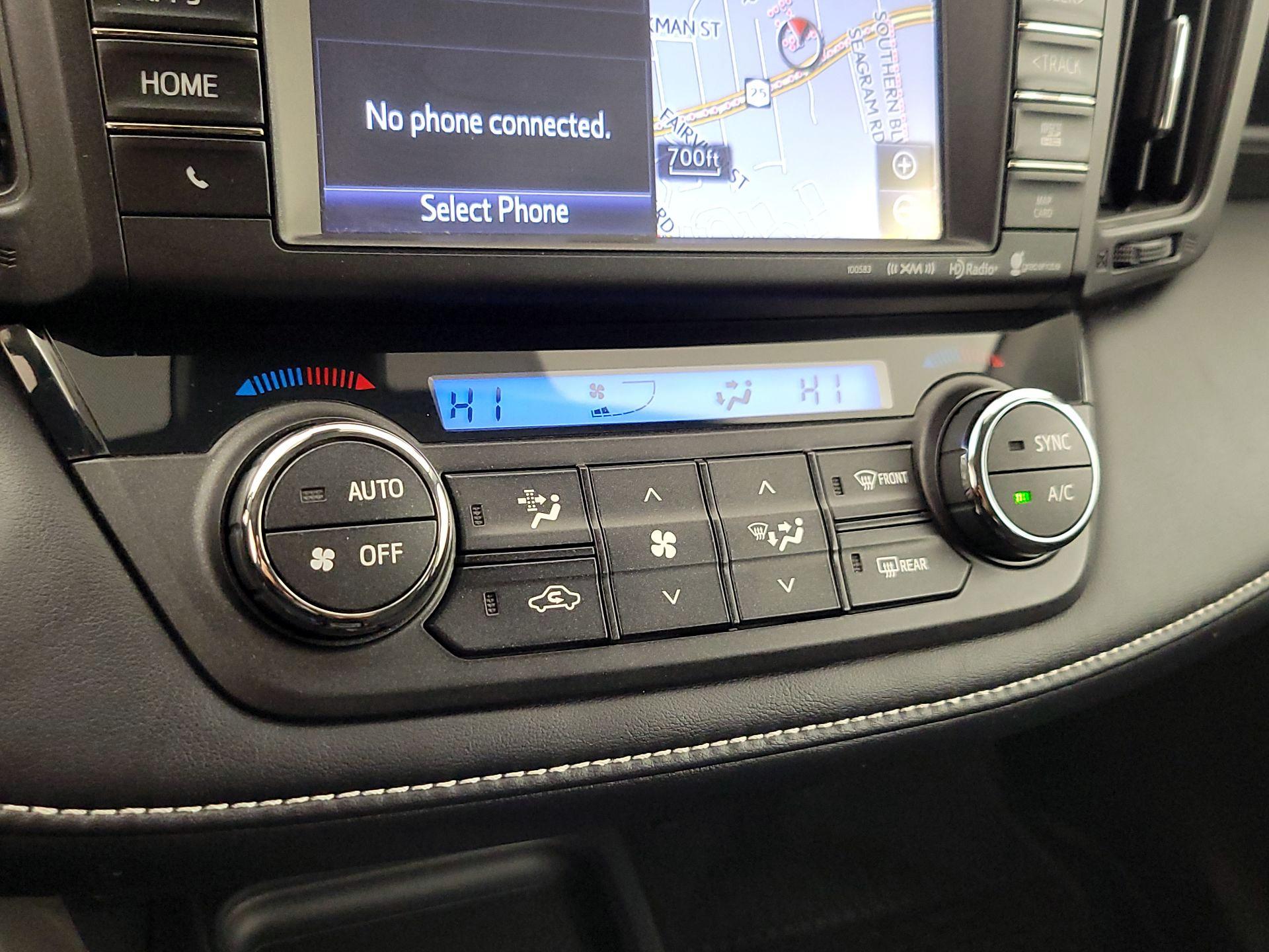 Thumbnail: 2018 Toyota RAV4 - 17