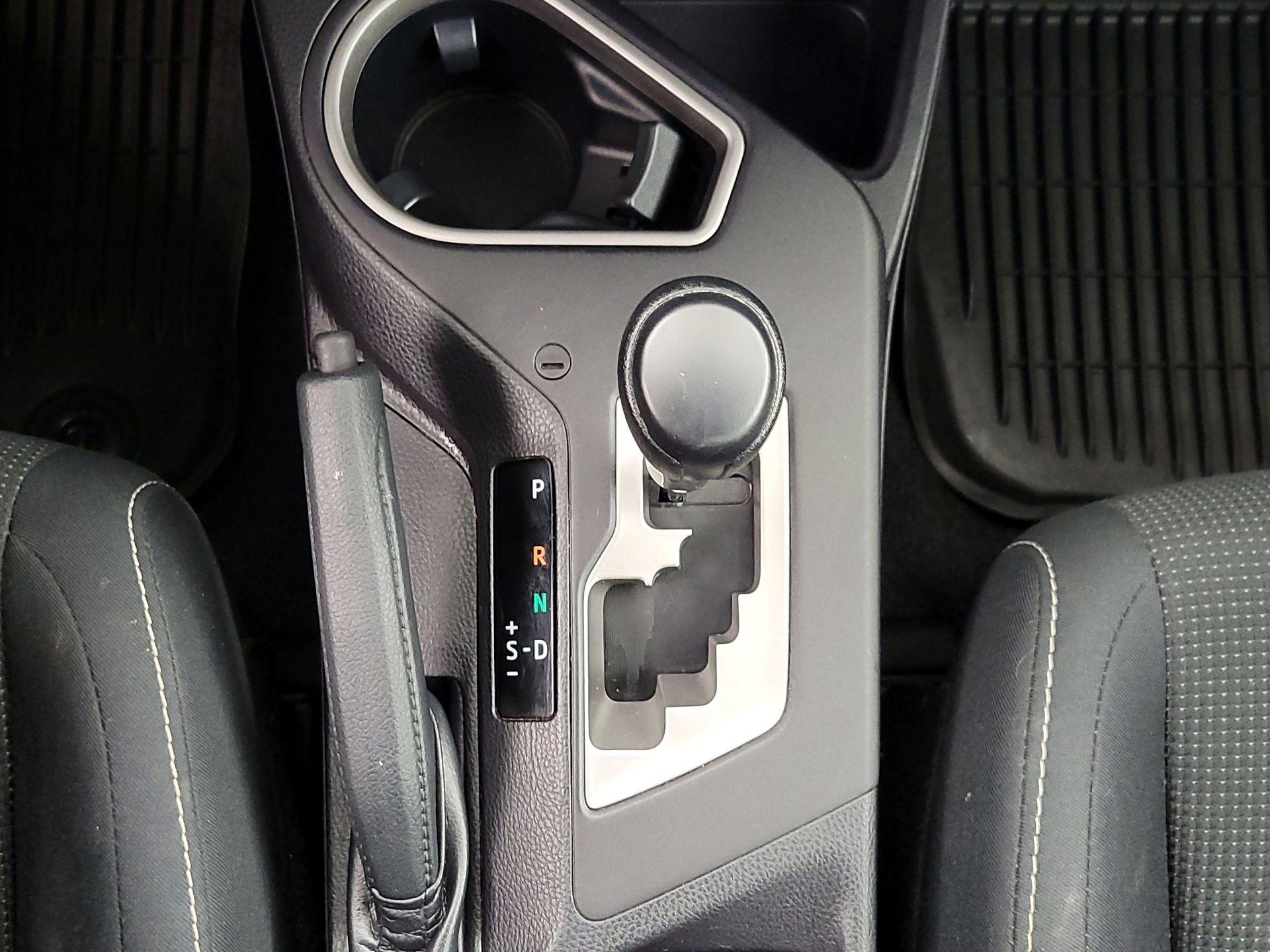 Thumbnail: 2018 Toyota RAV4 - 18