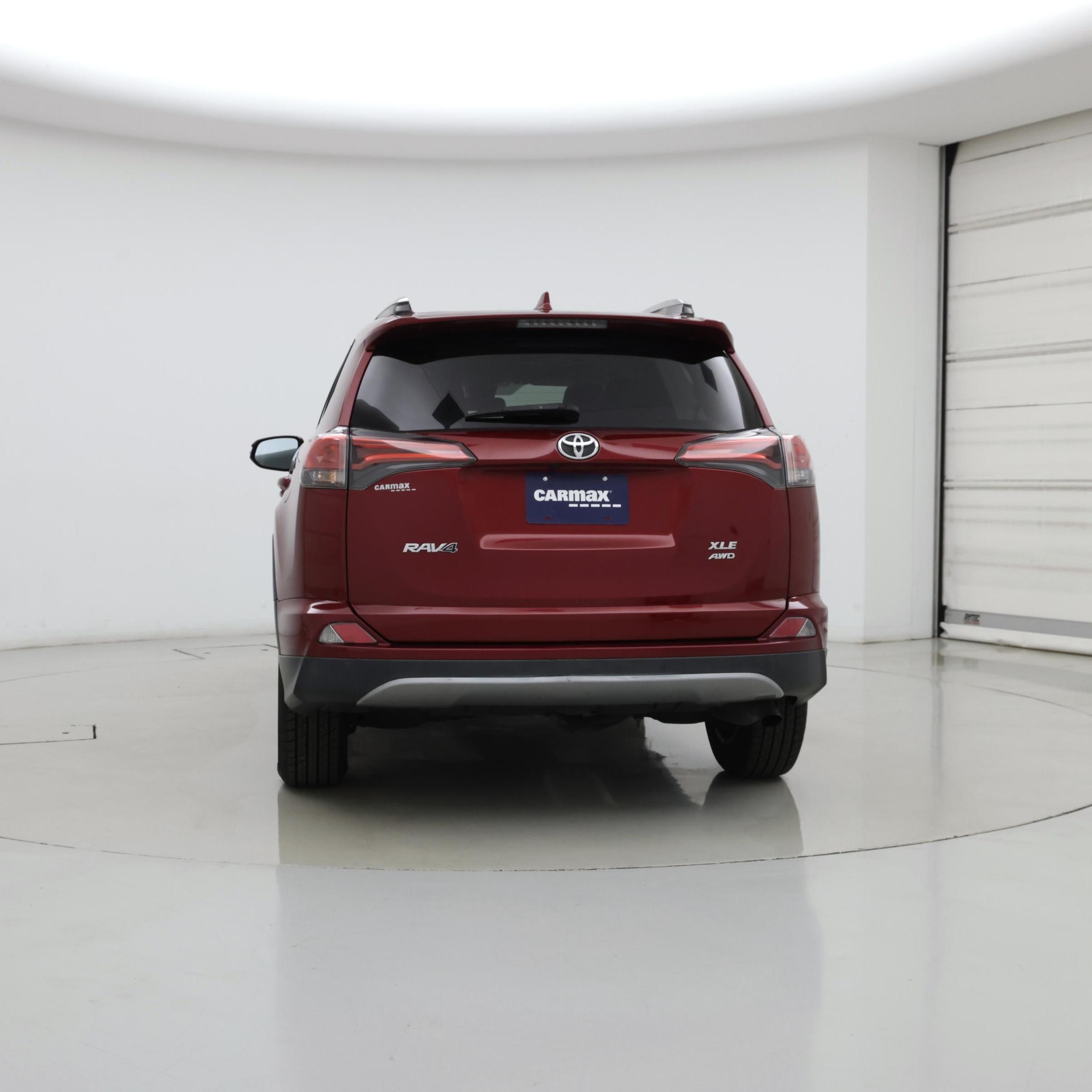 Thumbnail: 2018 Toyota RAV4 - 6