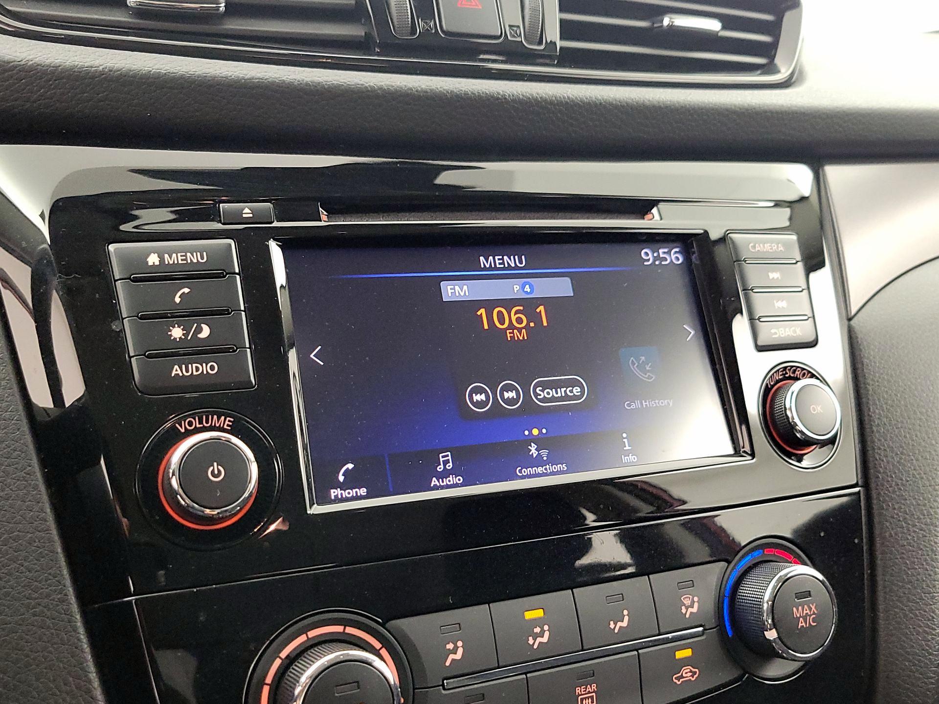 Thumbnail: 2022 Nissan Rogue Sport - 15