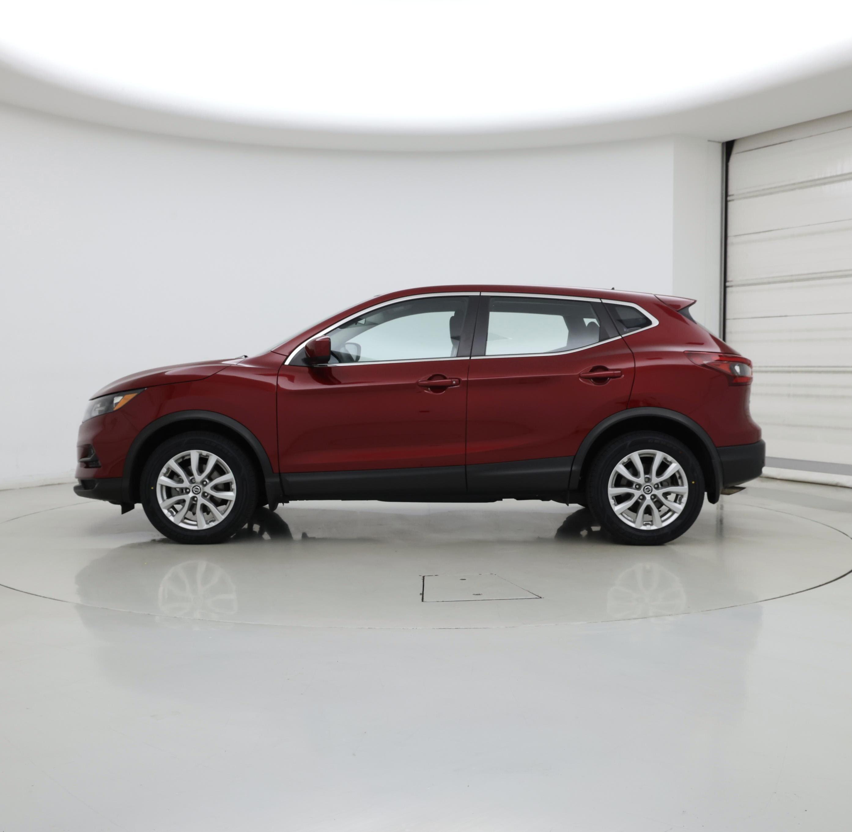 Thumbnail: 2022 Nissan Rogue Sport - 3