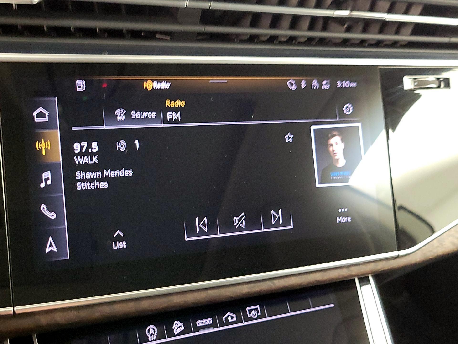 Thumbnail: 2023 Audi Q8 - 16