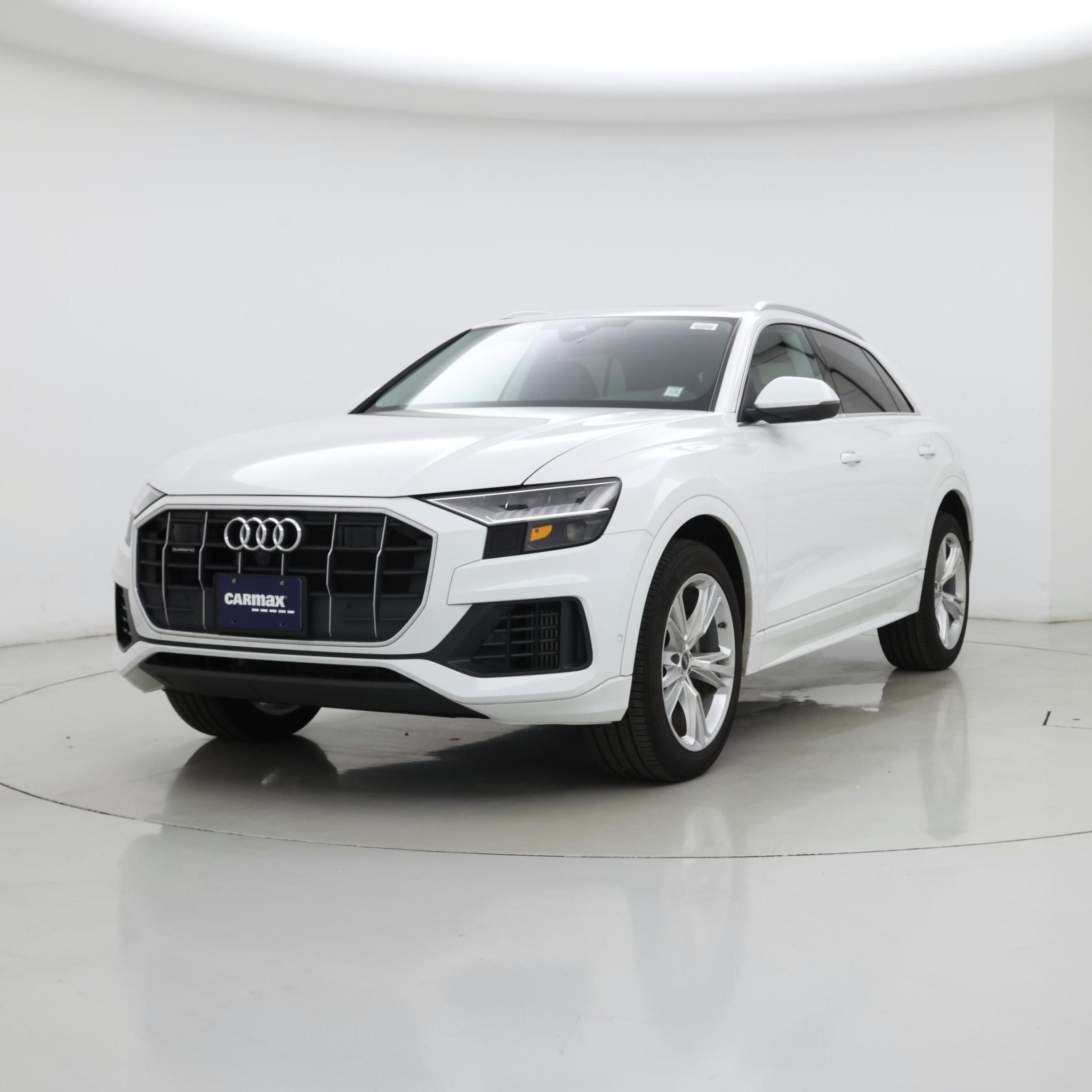 Thumbnail: 2023 Audi Q8 - 4
