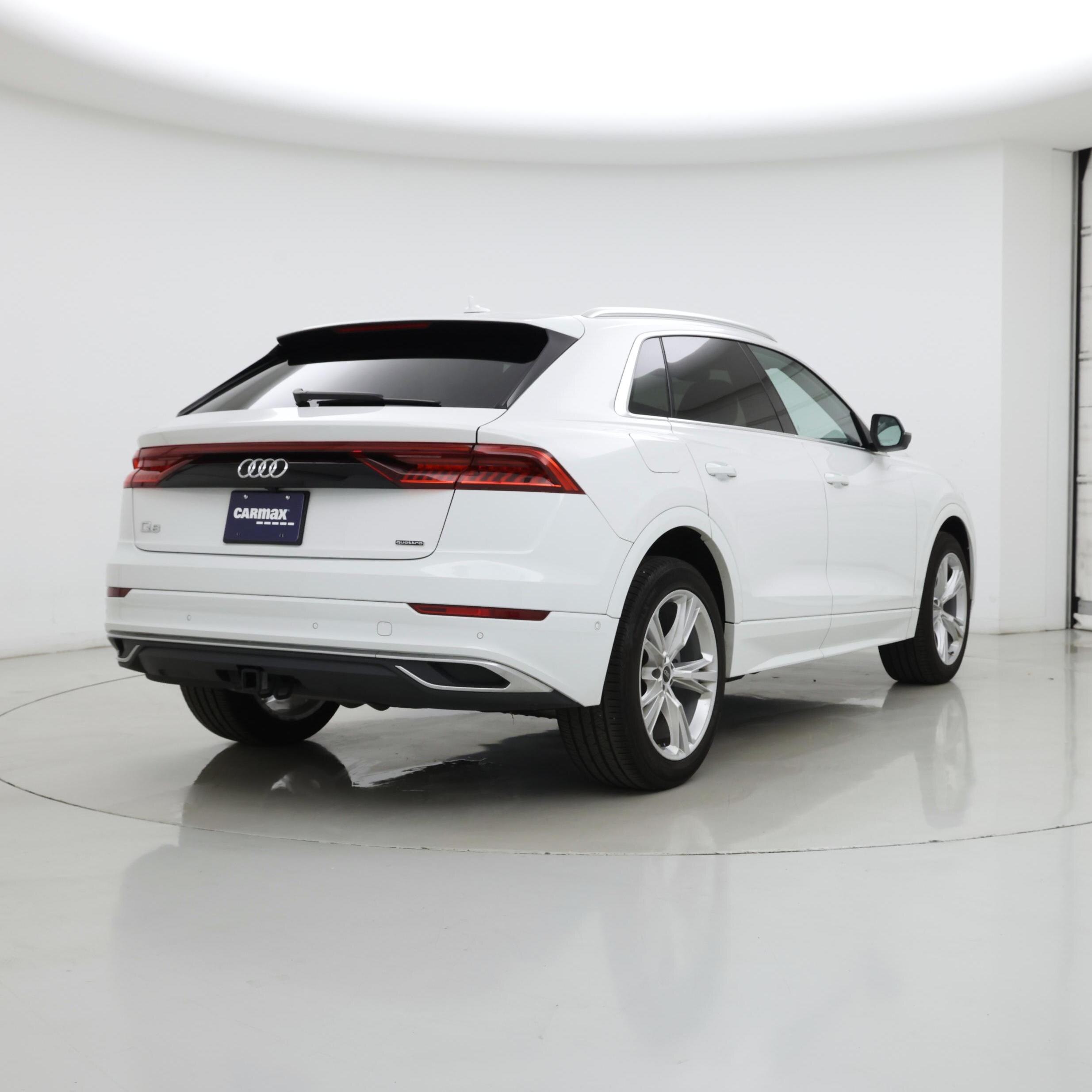 Thumbnail: 2023 Audi Q8 - 8