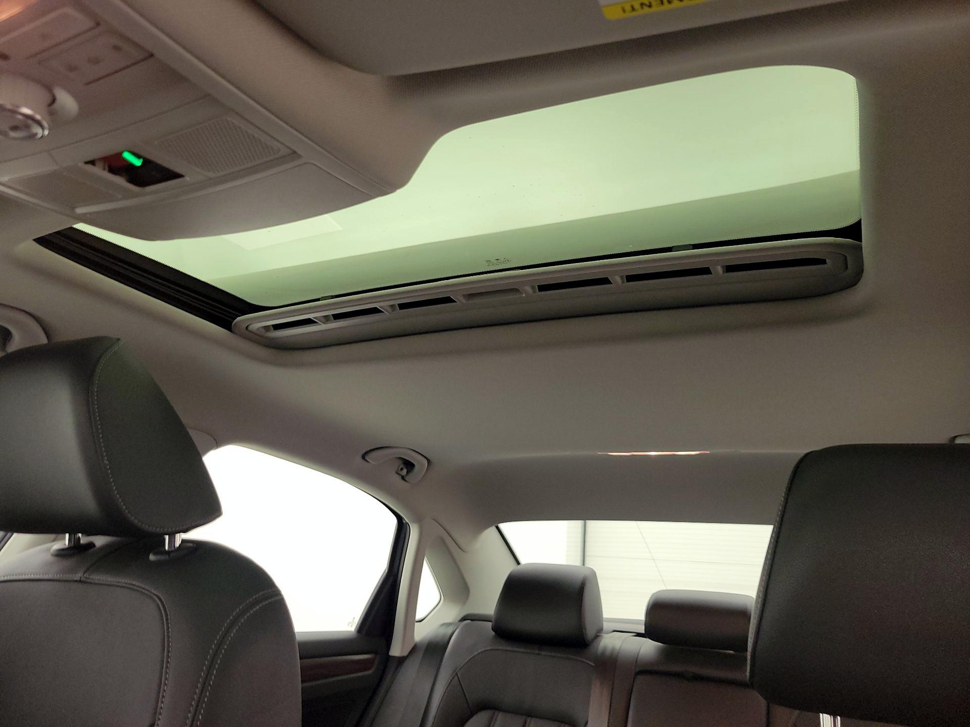 Thumbnail: 2020 Volkswagen Passat - 20