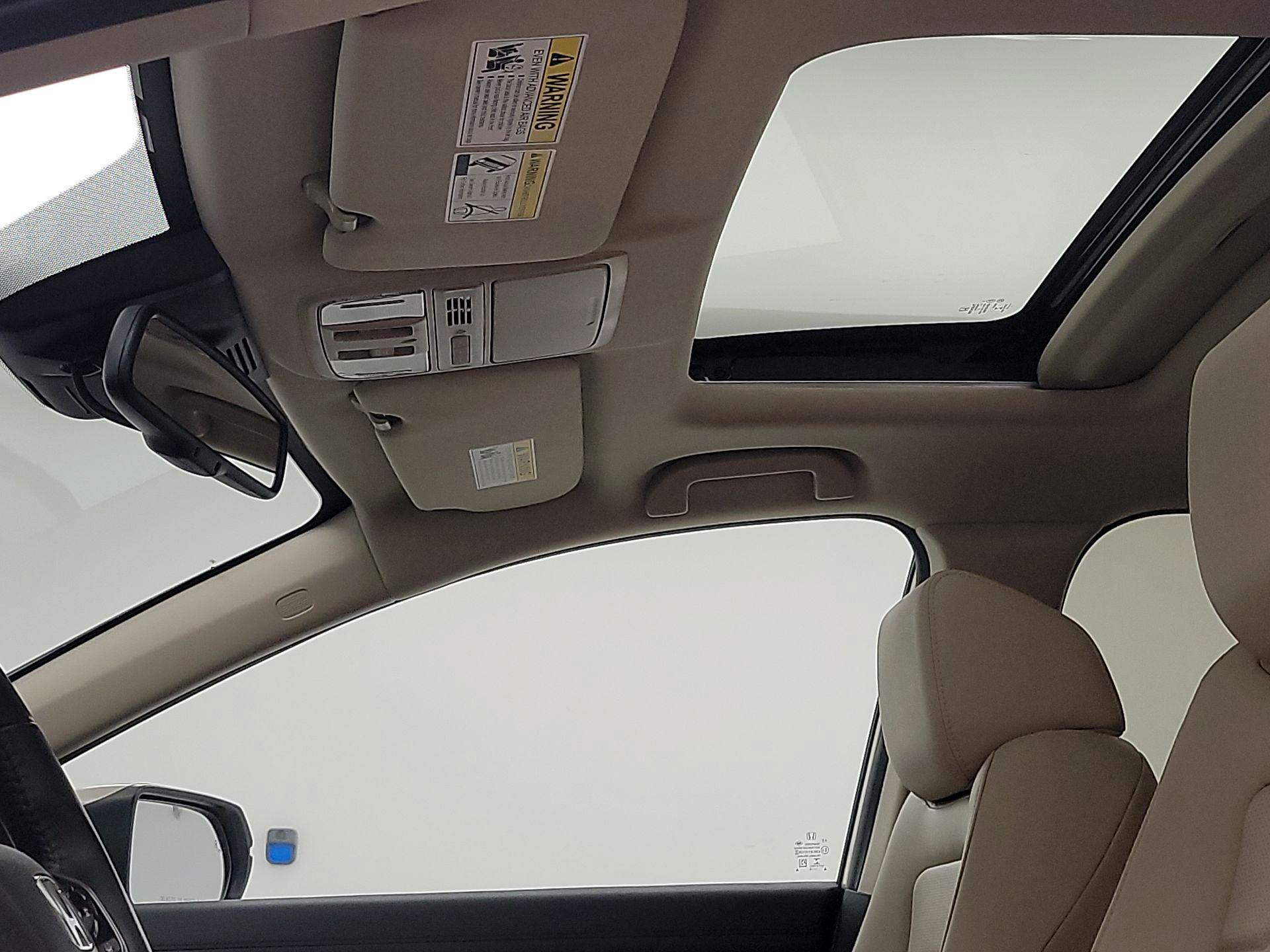 Thumbnail: 2019 Honda CR-V - 19