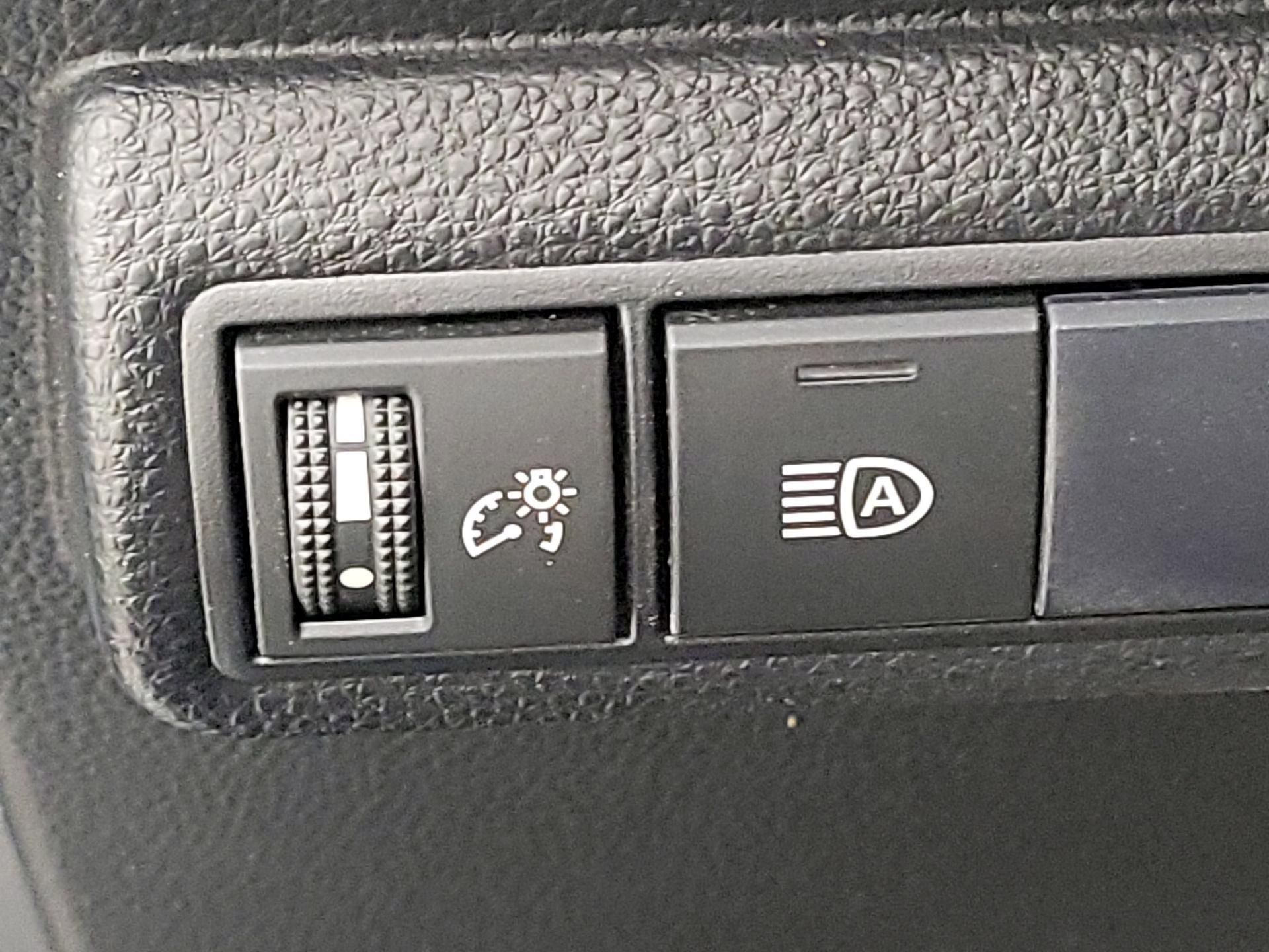 Thumbnail: 2020 Toyota Corolla - 13