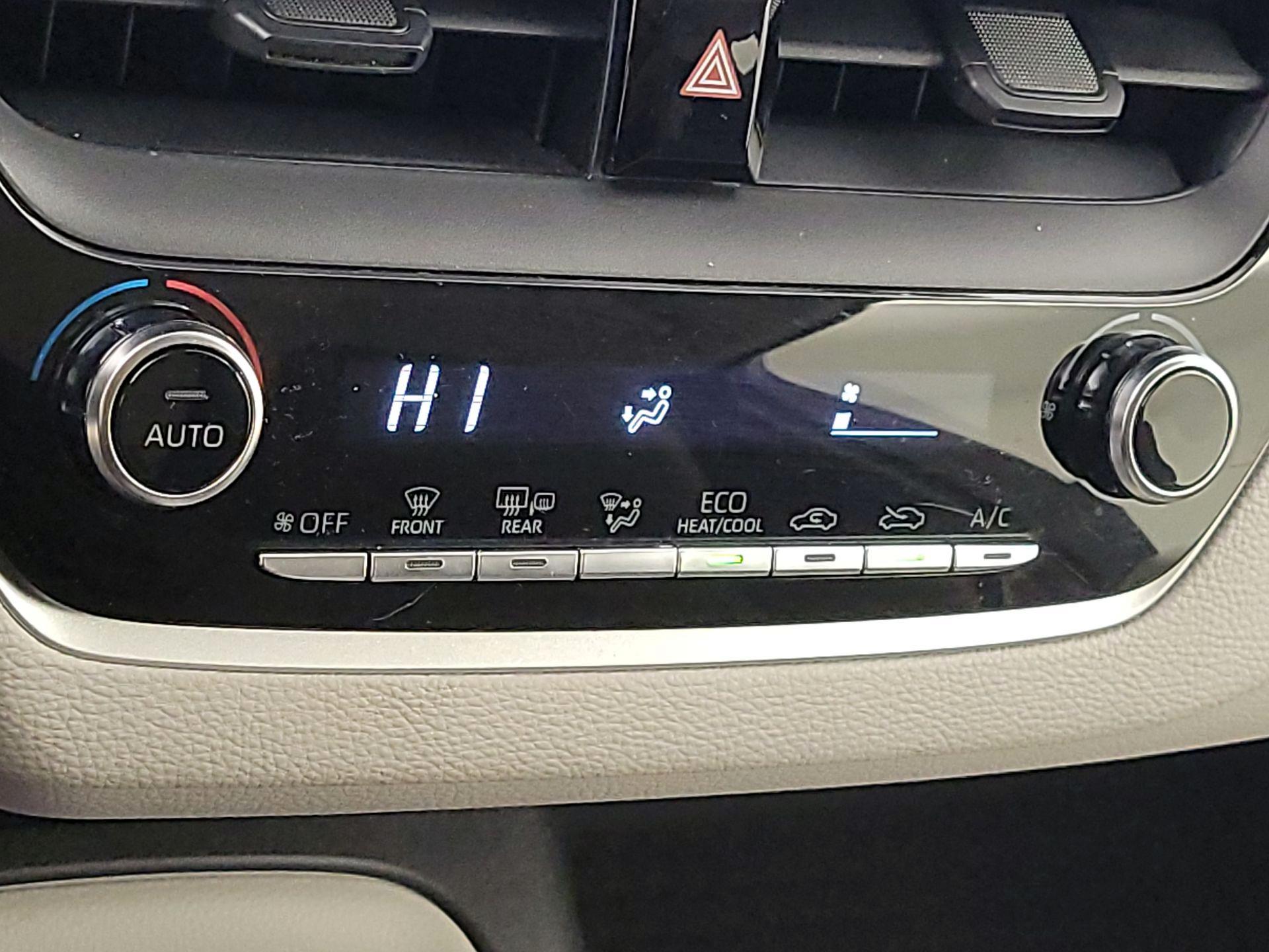 Thumbnail: 2020 Toyota Corolla - 16