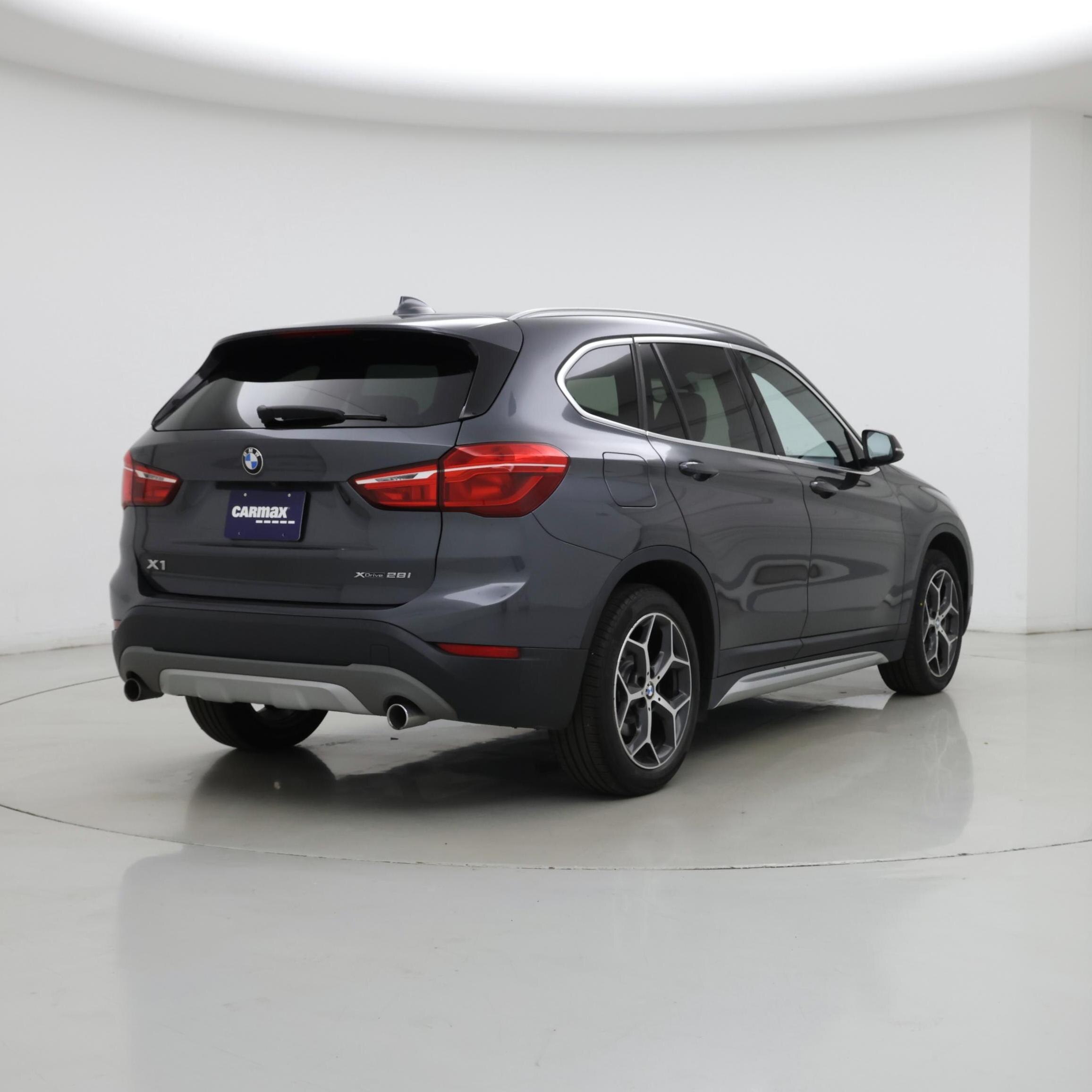 Thumbnail: 2018 BMW X1 - 8