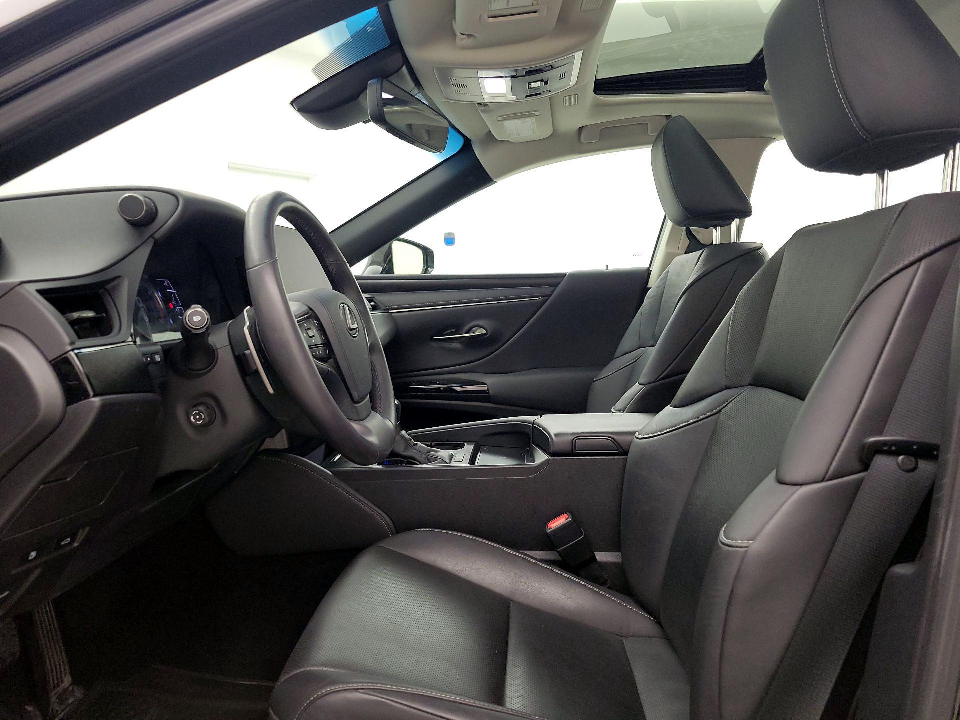 Thumbnail: 2023 Lexus ES - 11