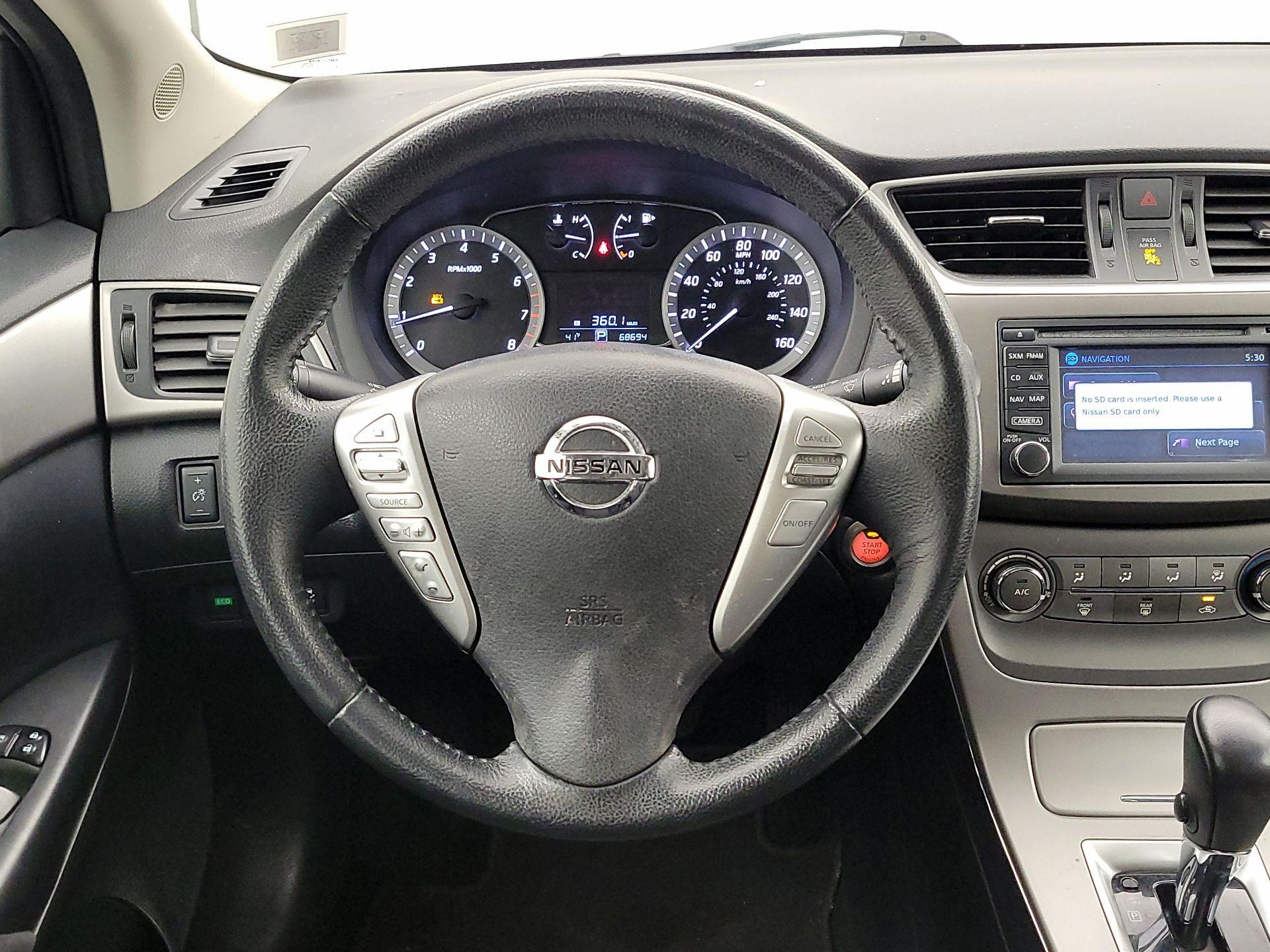 Thumbnail: 2014 Nissan Sentra - 10