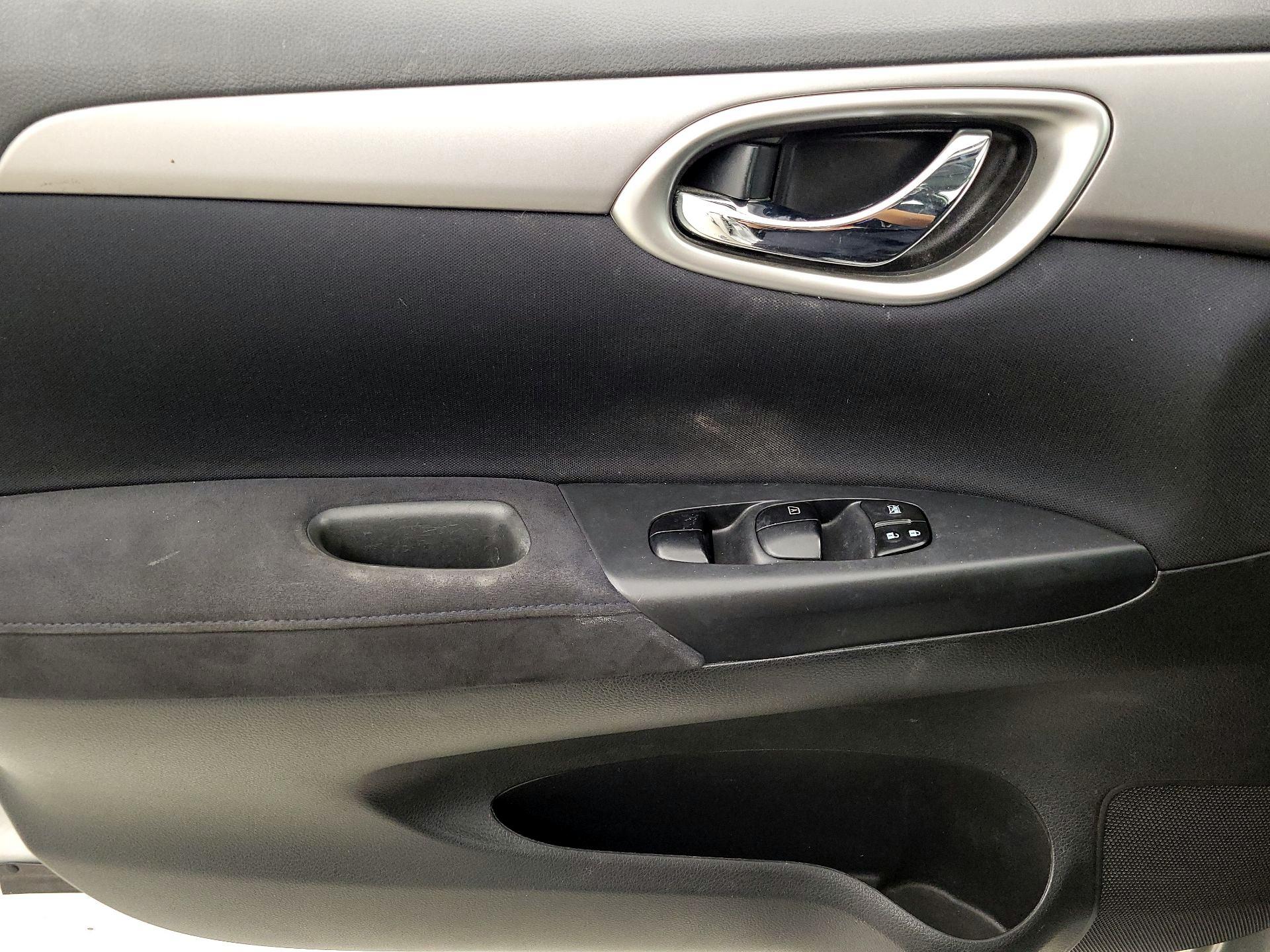 Thumbnail: 2014 Nissan Sentra - 12