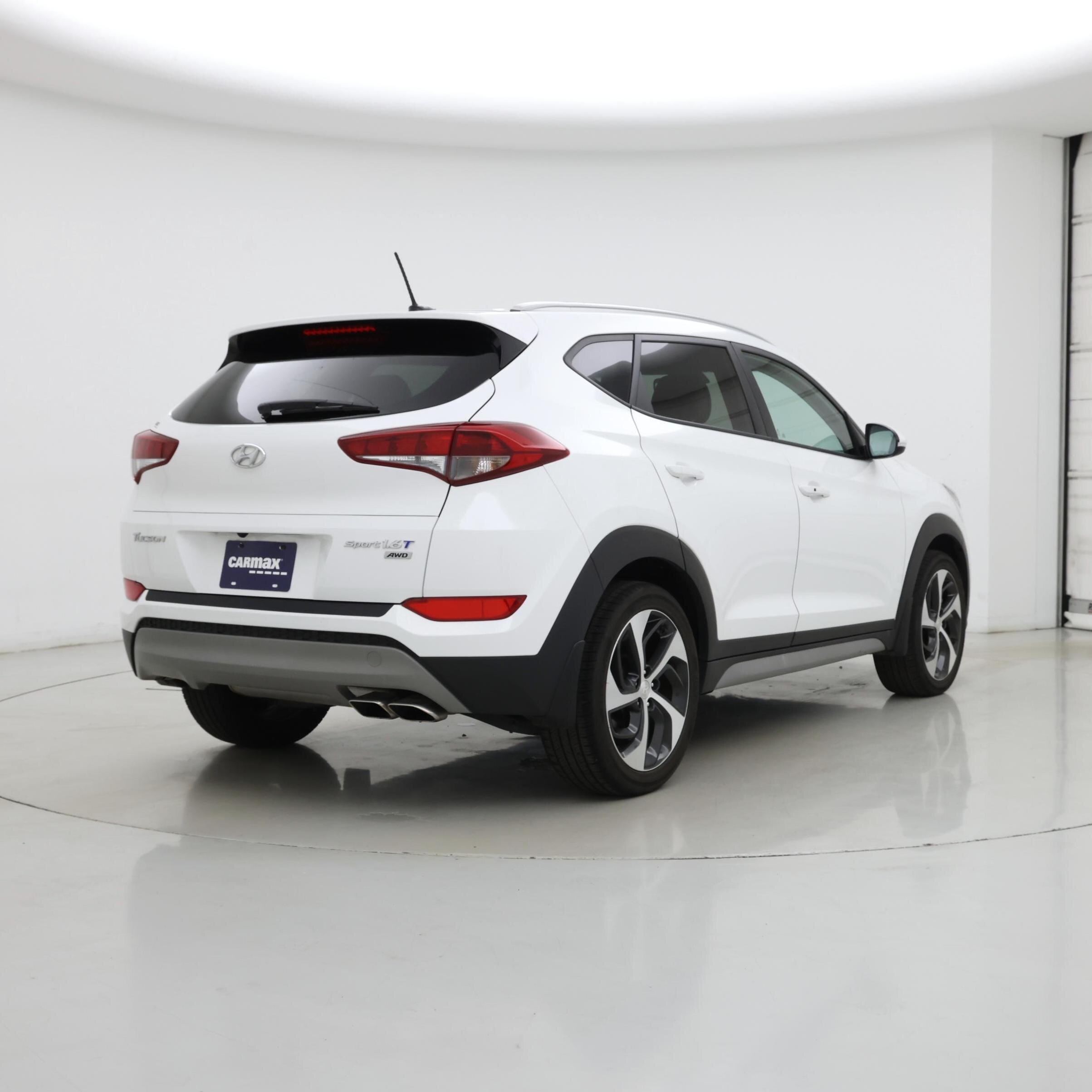 Thumbnail: 2017 Hyundai Tucson - 8