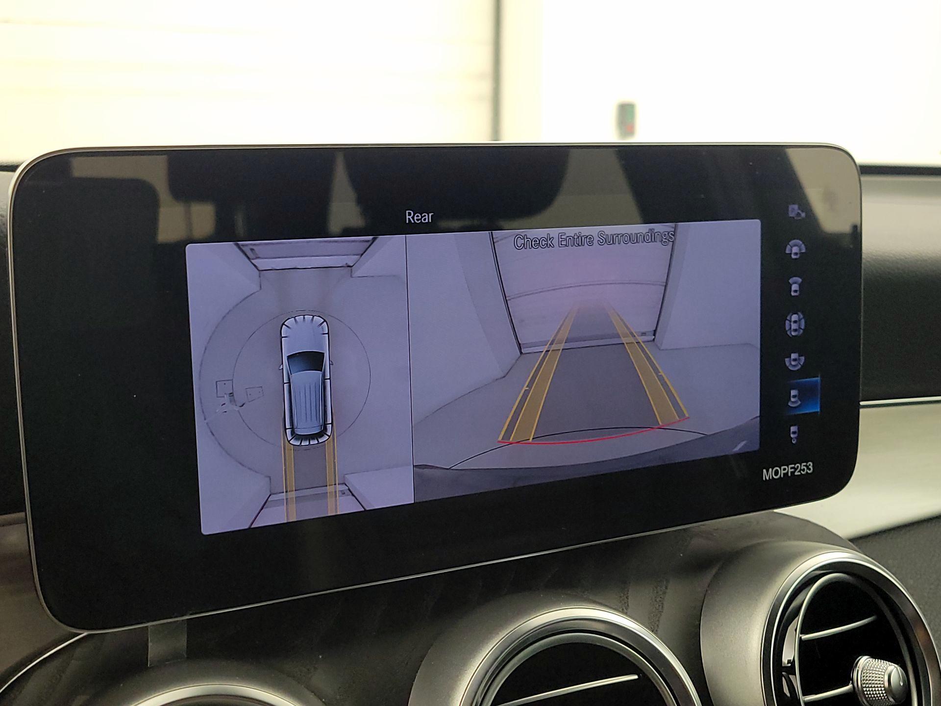 Thumbnail: 2022 Mercedes-Benz GLC - 14