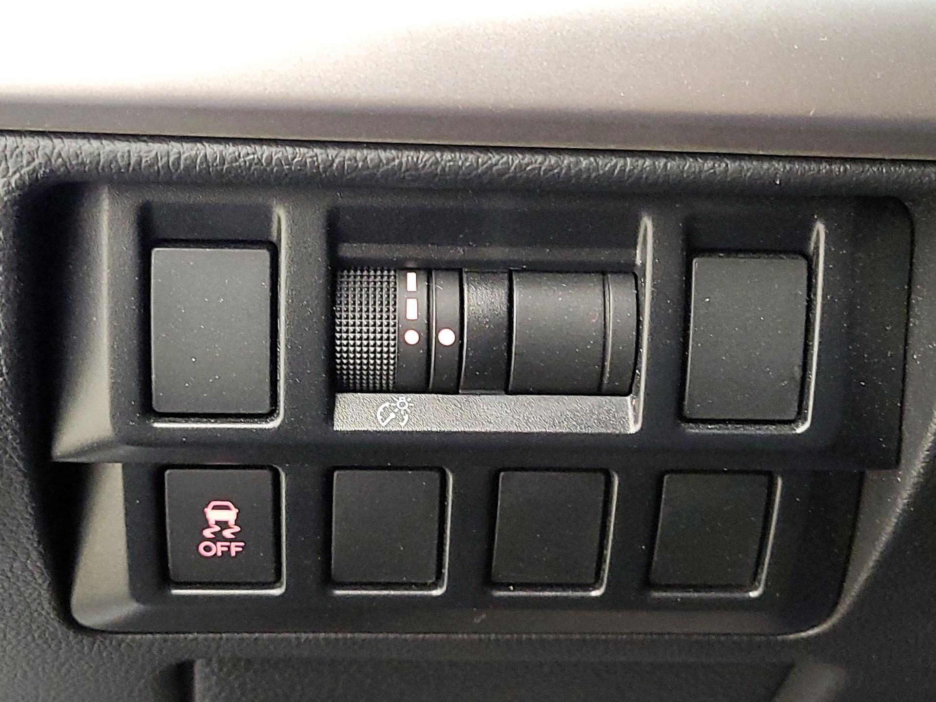 Thumbnail: 2015 Subaru Outback - 13