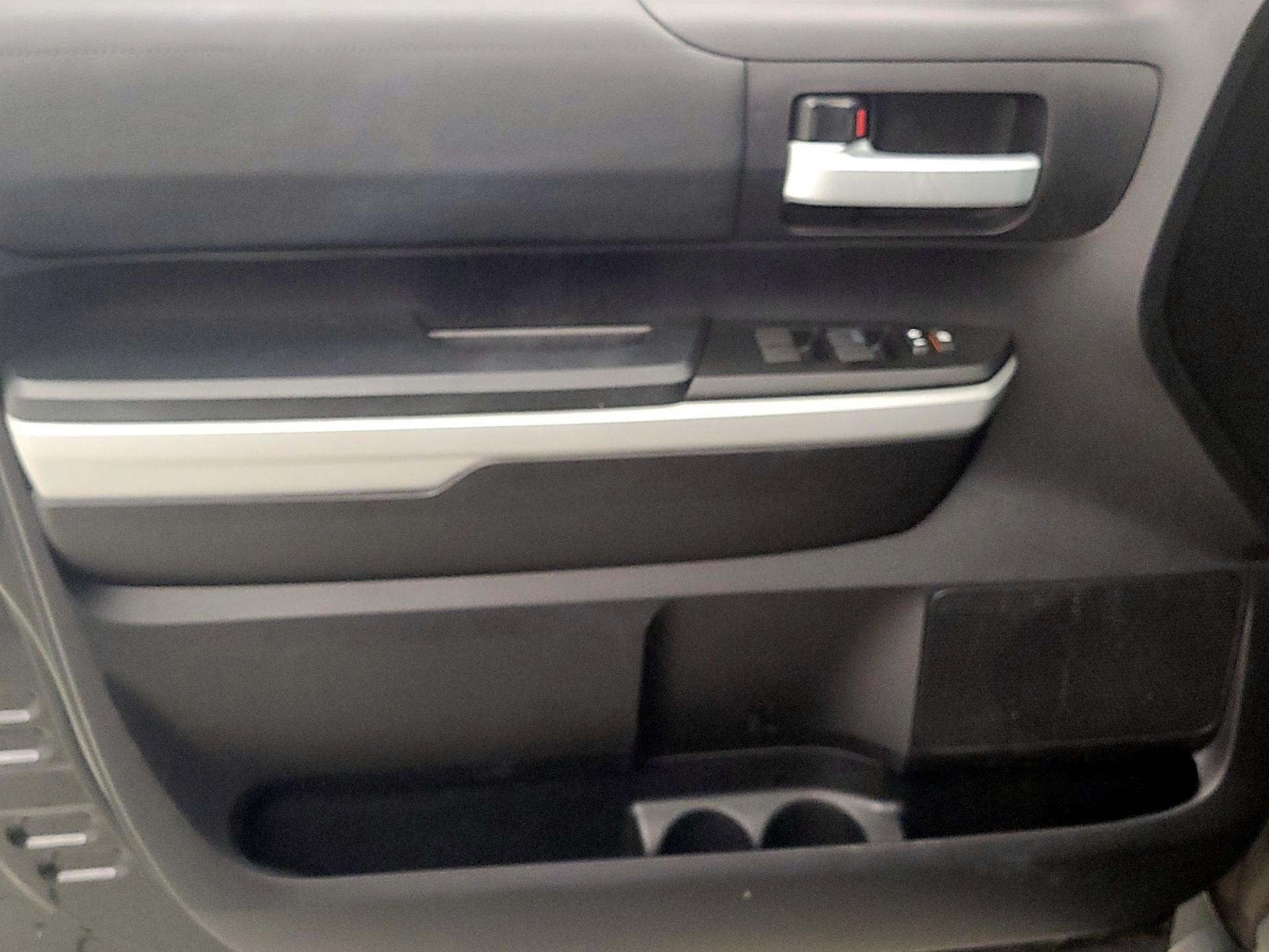 Thumbnail: 2020 Toyota Tundra - 12