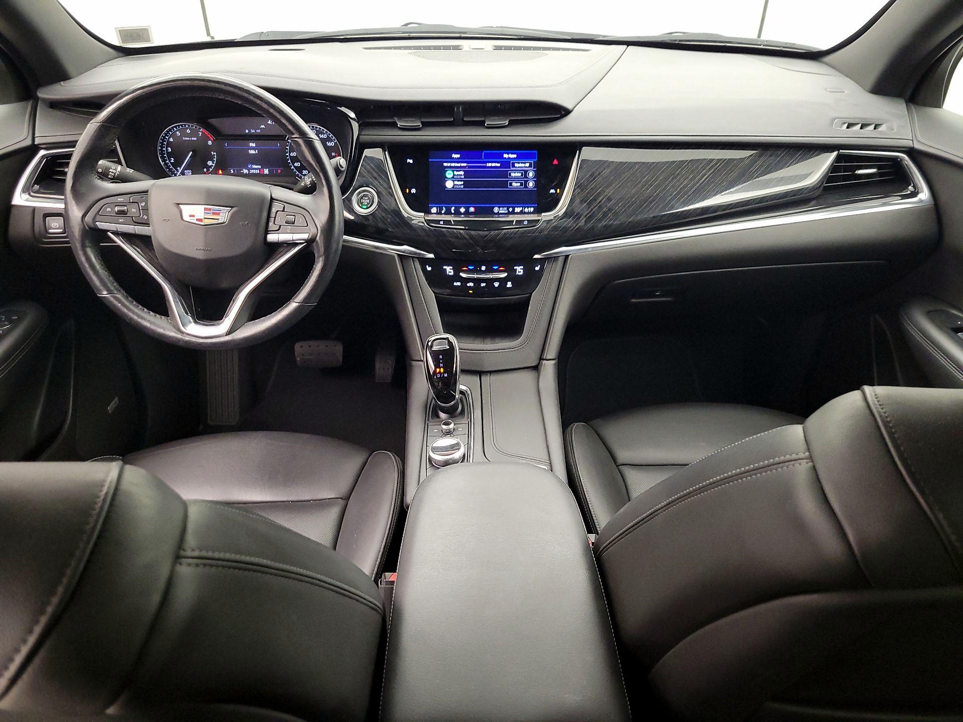 Thumbnail: 2022 Cadillac XT6 - 9