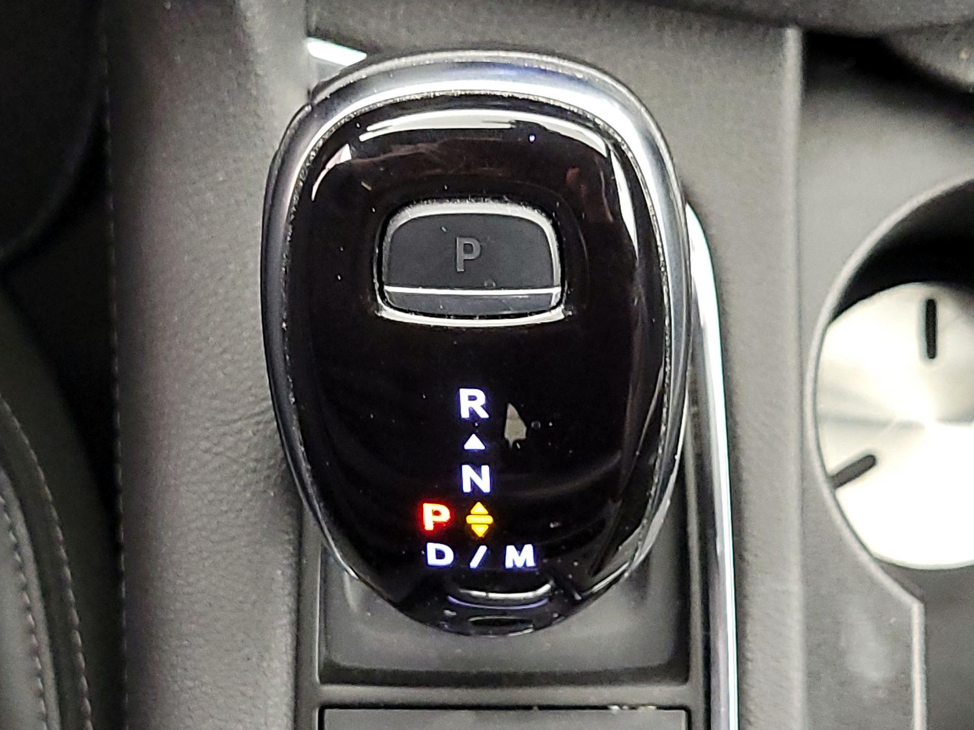 Thumbnail: 2022 Cadillac XT6 - 17