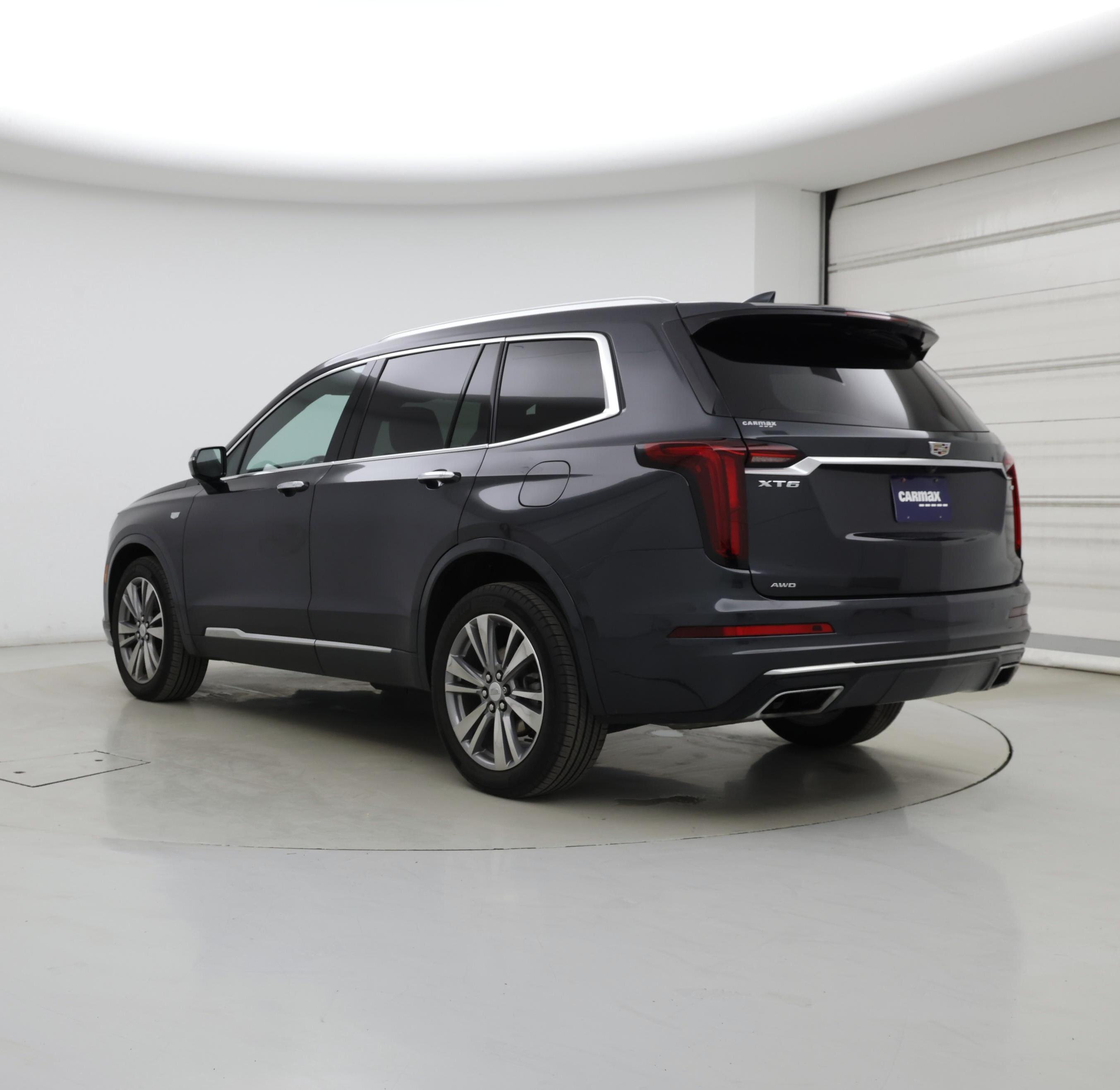 Thumbnail: 2022 Cadillac XT6 - 2