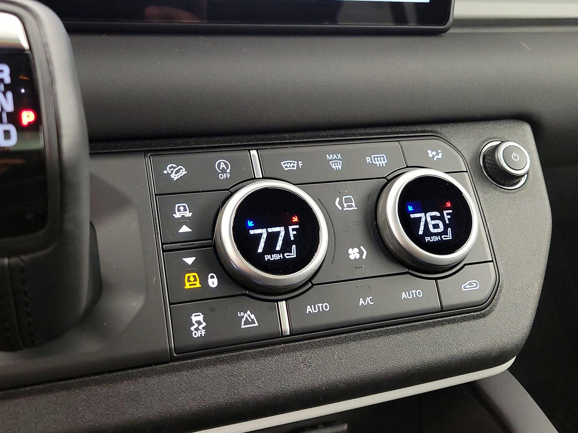 Thumbnail: 2024 Land Rover Defender - 16