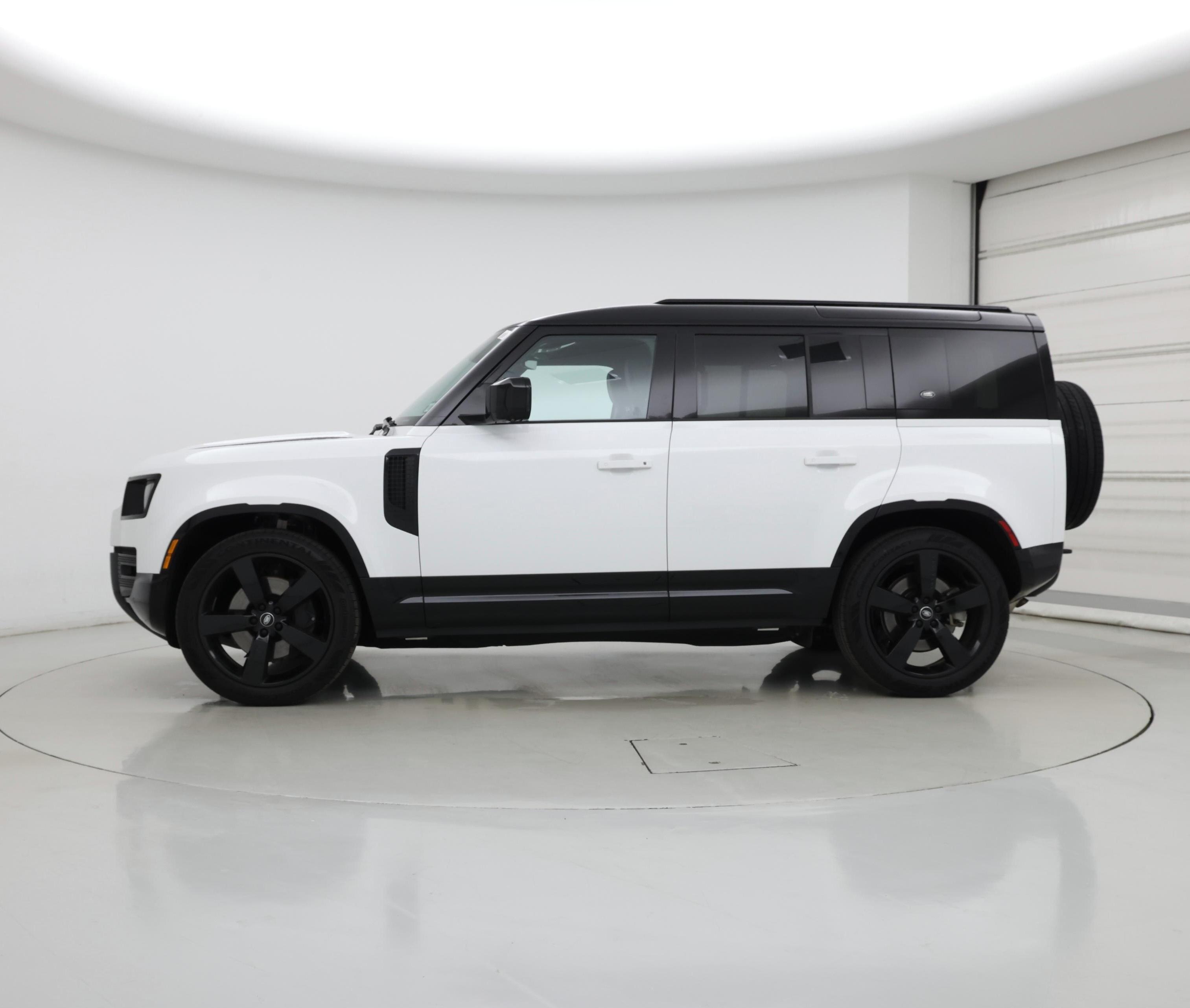 Thumbnail: 2024 Land Rover Defender - 3