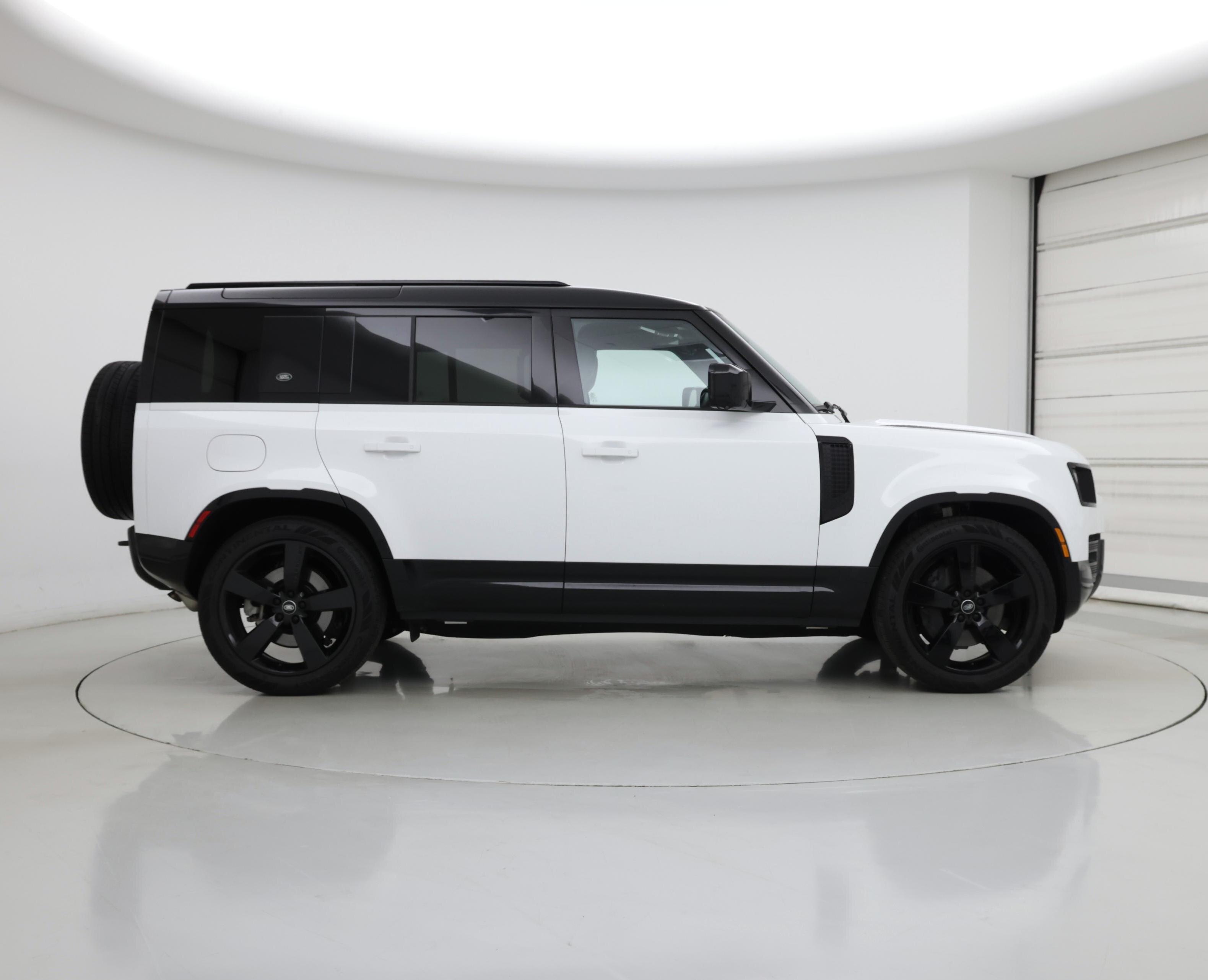 Thumbnail: 2024 Land Rover Defender - 7