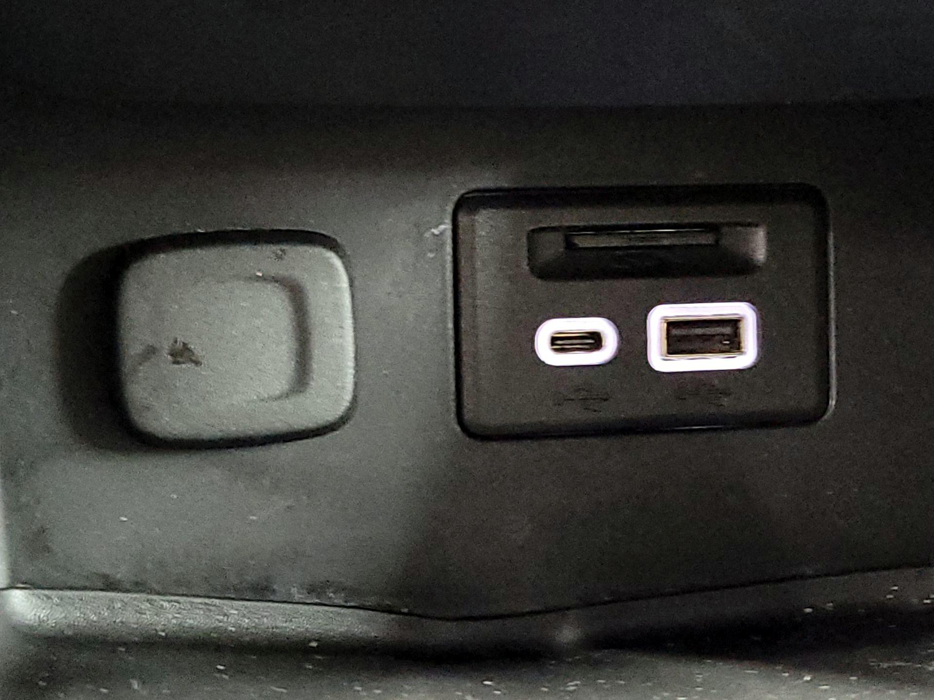 Thumbnail: 2020 GMC Acadia - 19