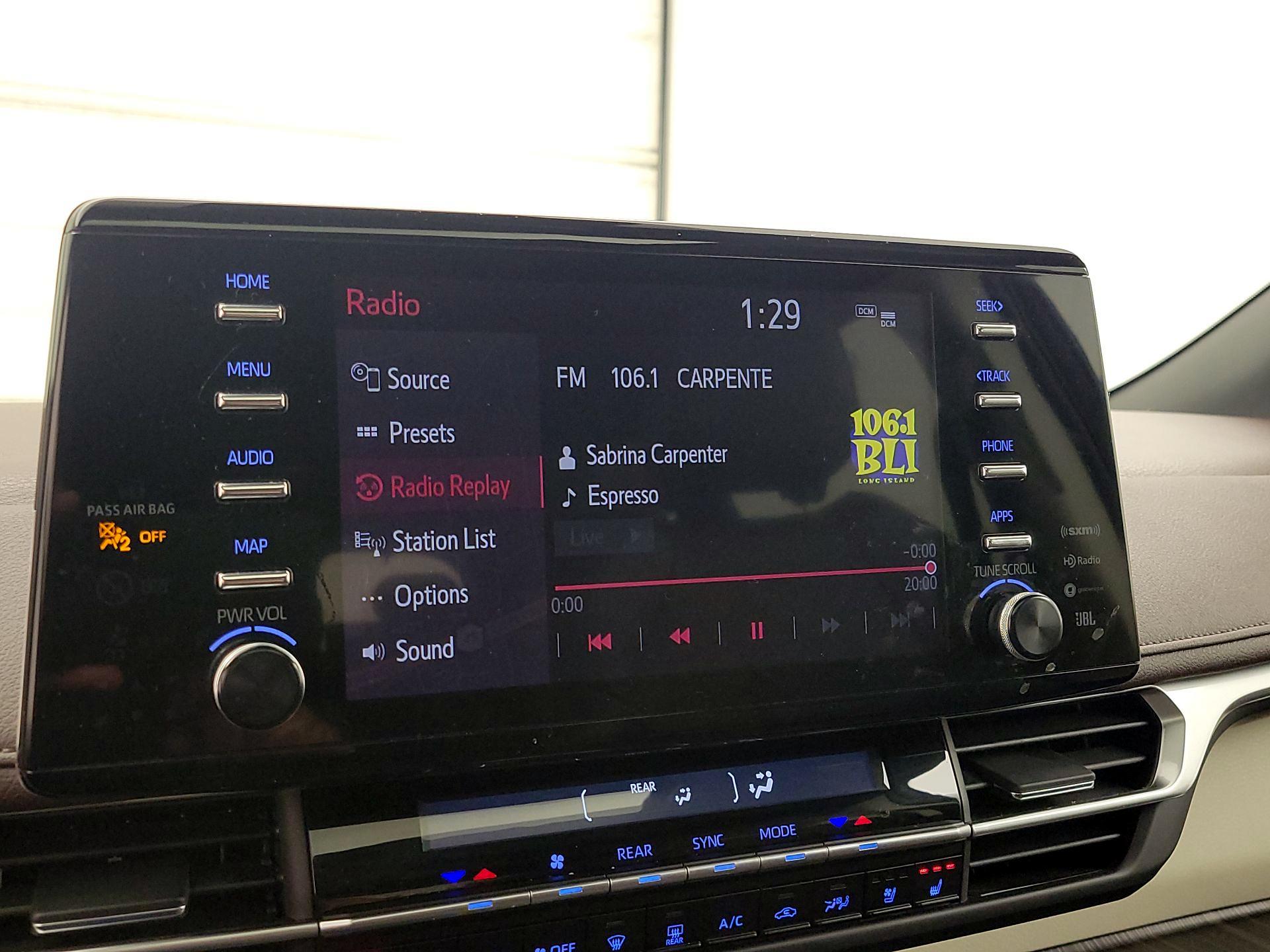 Thumbnail: 2024 Toyota Sienna - 16