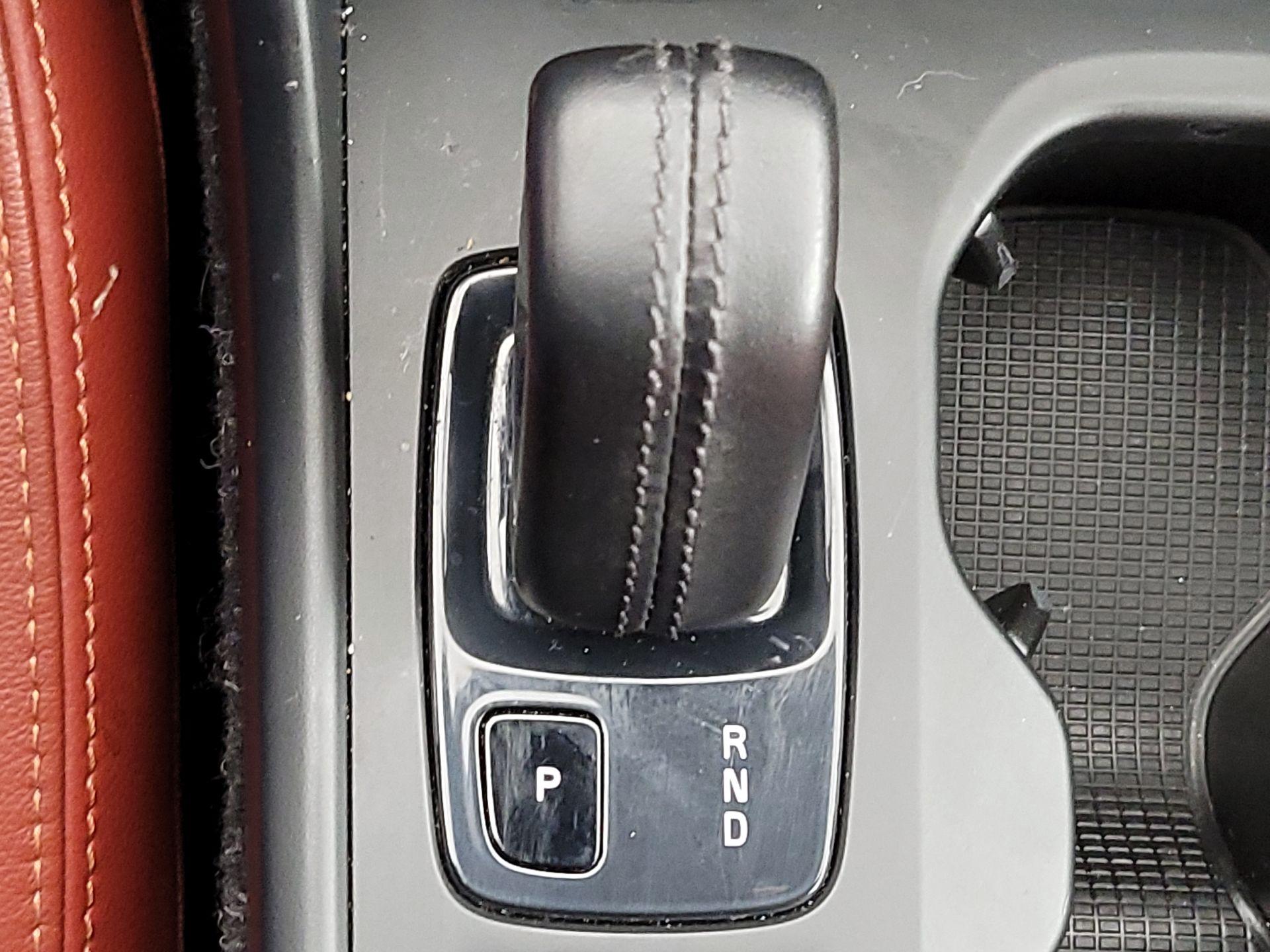 Thumbnail: 2019 Volvo XC40 - 18