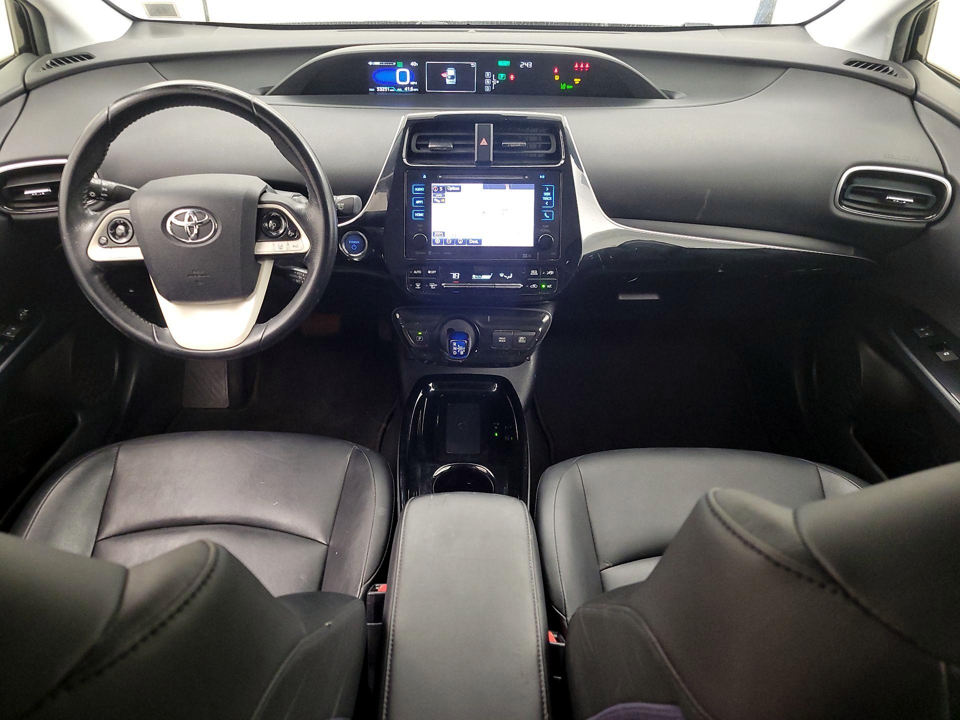 Thumbnail: 2017 Toyota Prius - 9