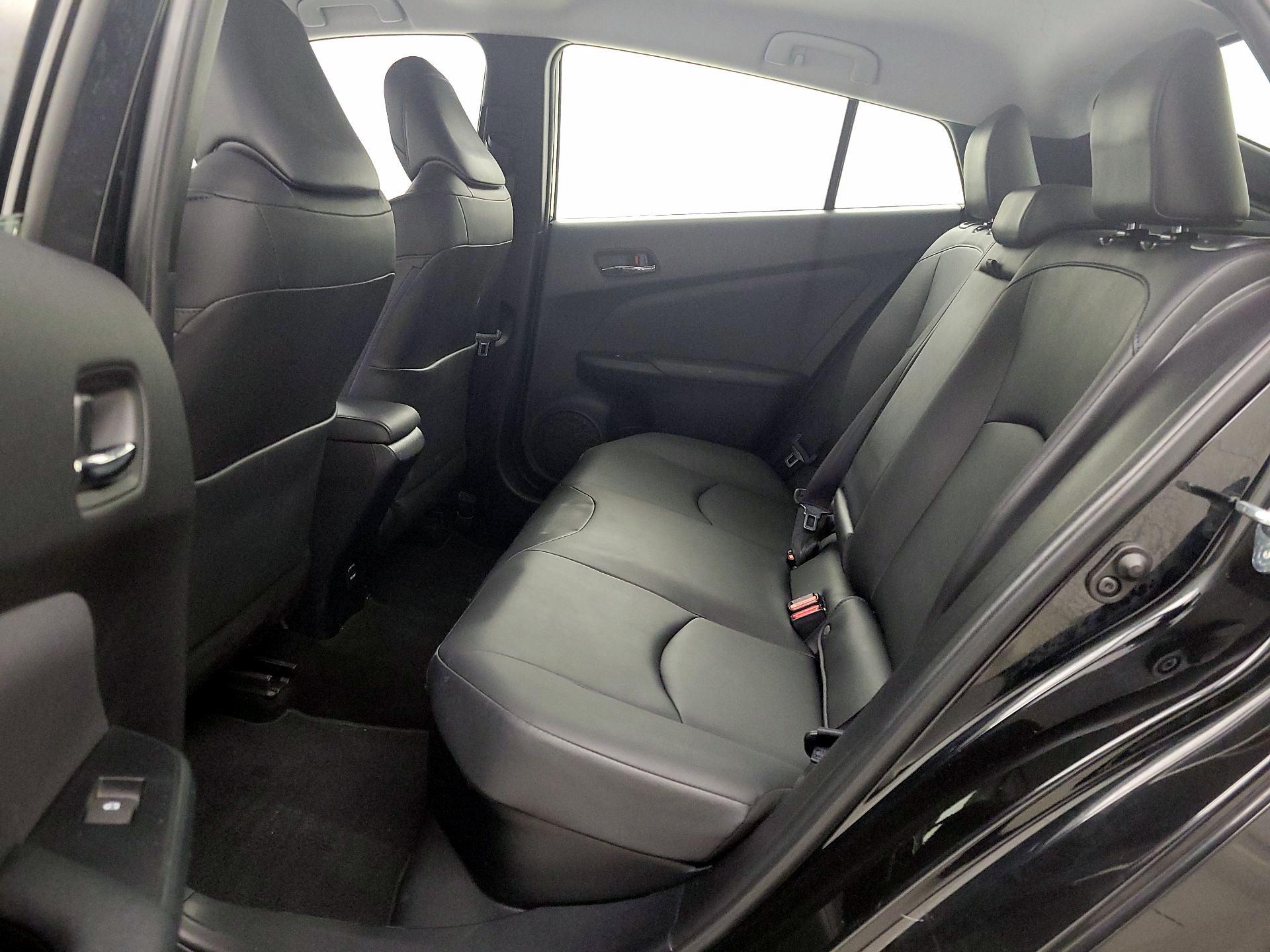 Thumbnail: 2017 Toyota Prius - 20