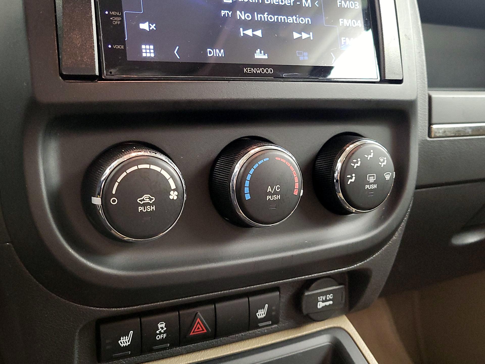 Thumbnail: 2017 Jeep Patriot - 15