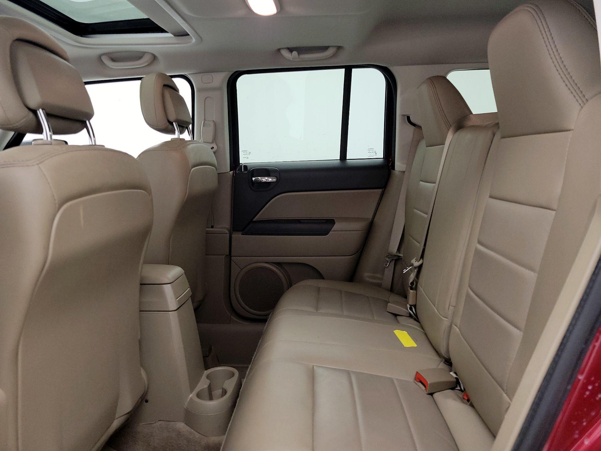 Thumbnail: 2017 Jeep Patriot - 19