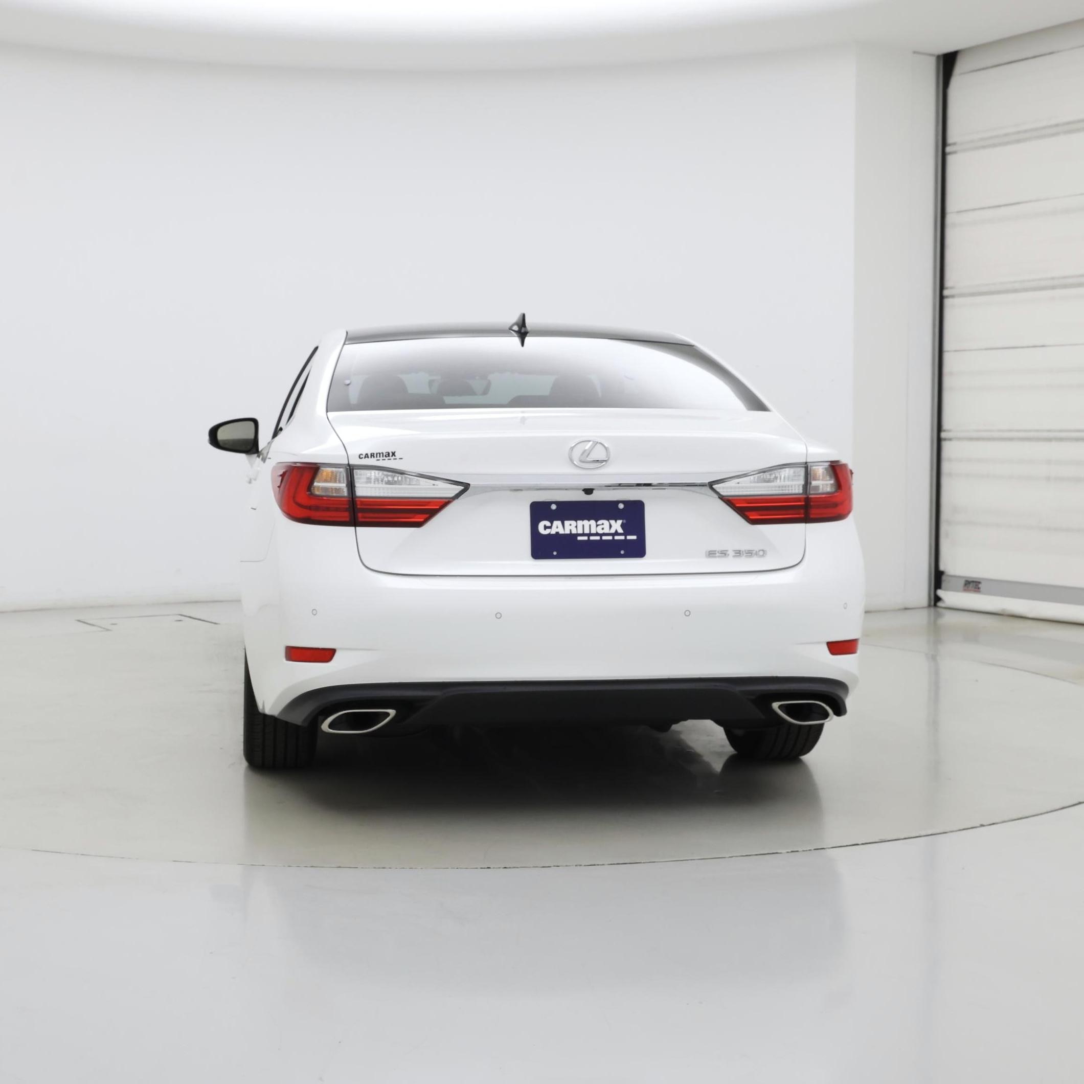 Thumbnail: 2016 Lexus ES - 6