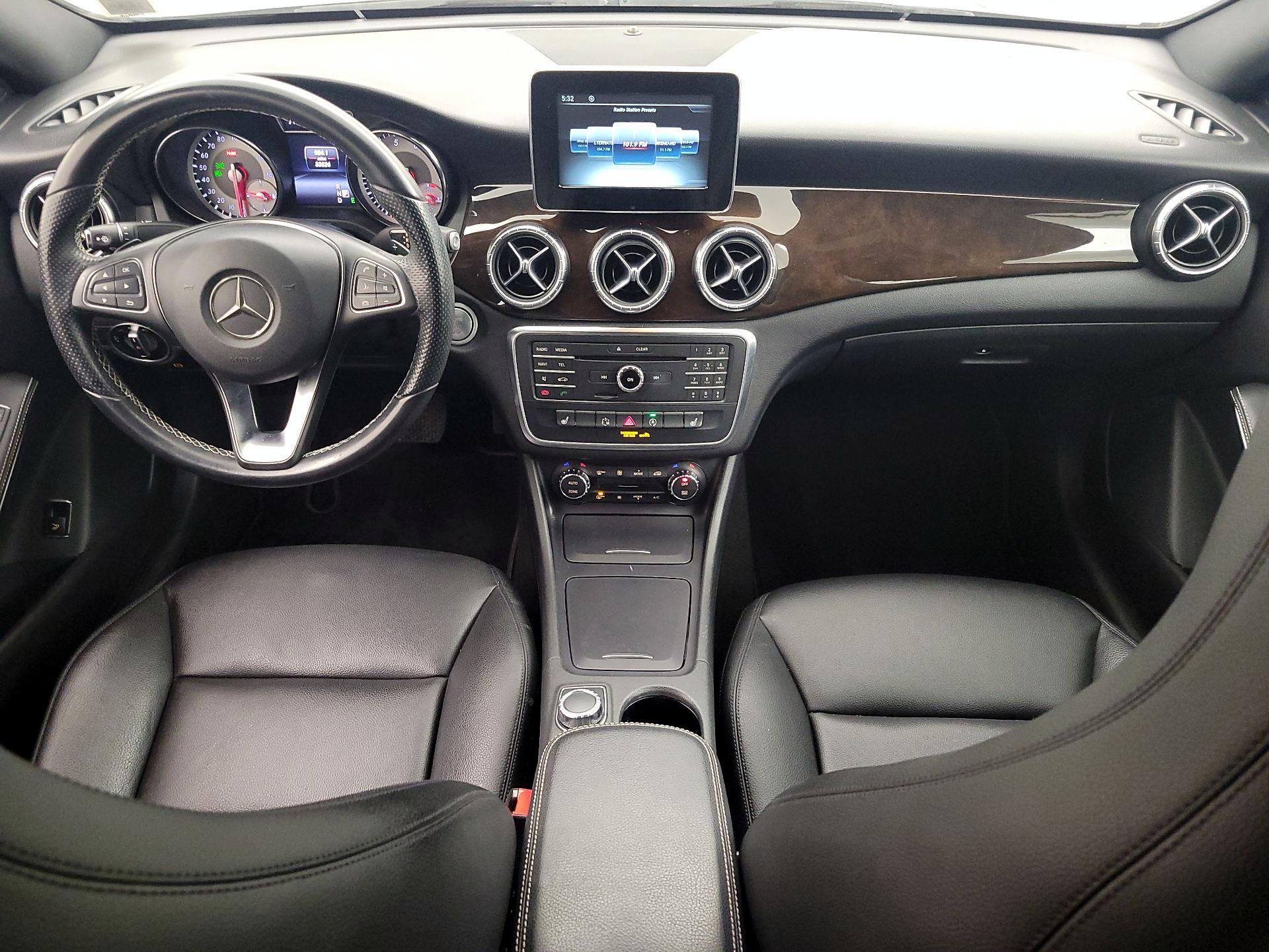 Thumbnail: 2015 Mercedes-Benz CLA - 9