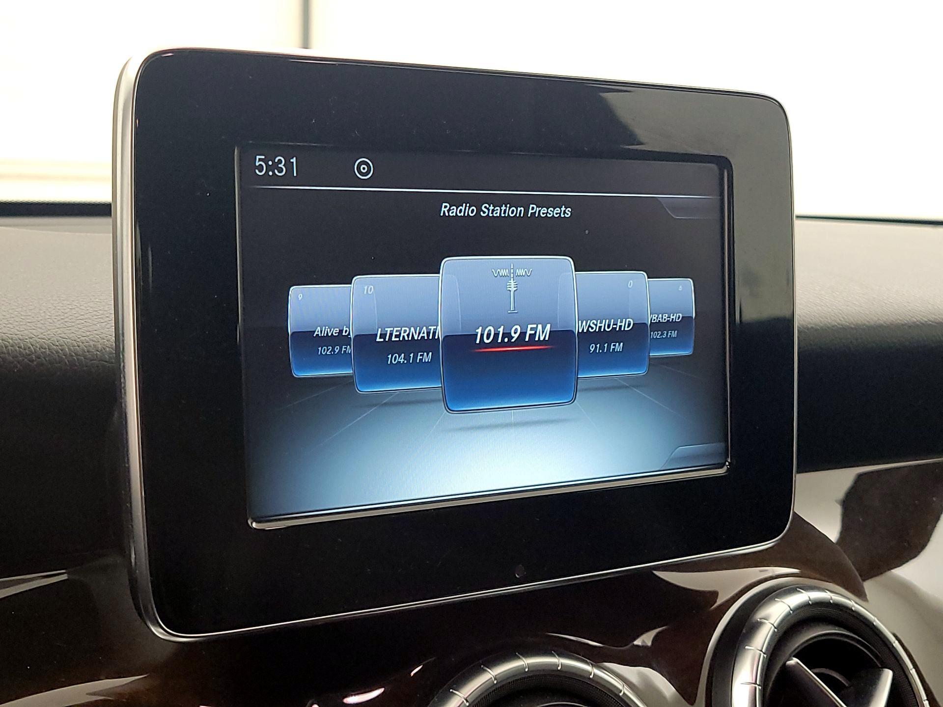 Thumbnail: 2015 Mercedes-Benz CLA - 15